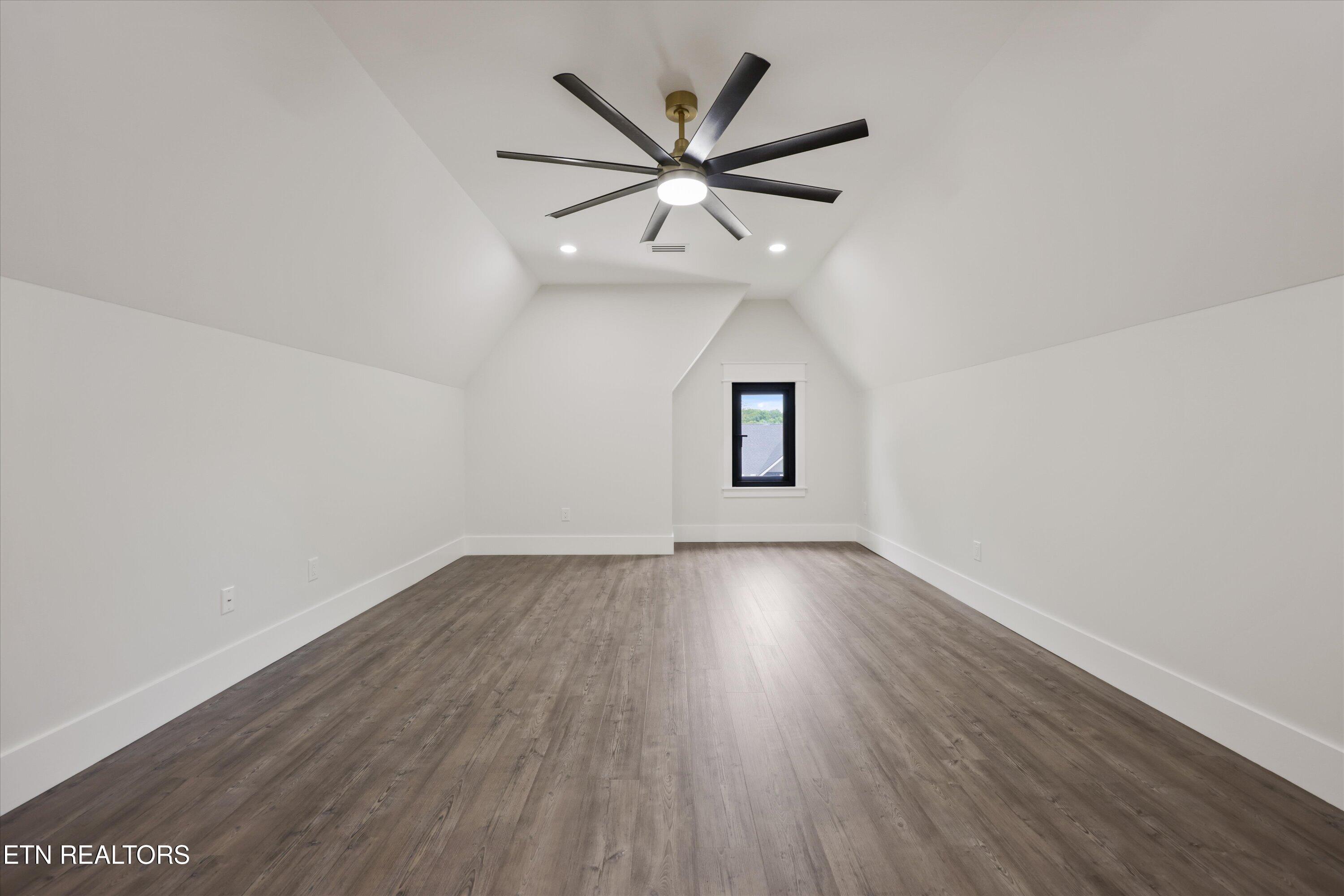 400 Elohi Place