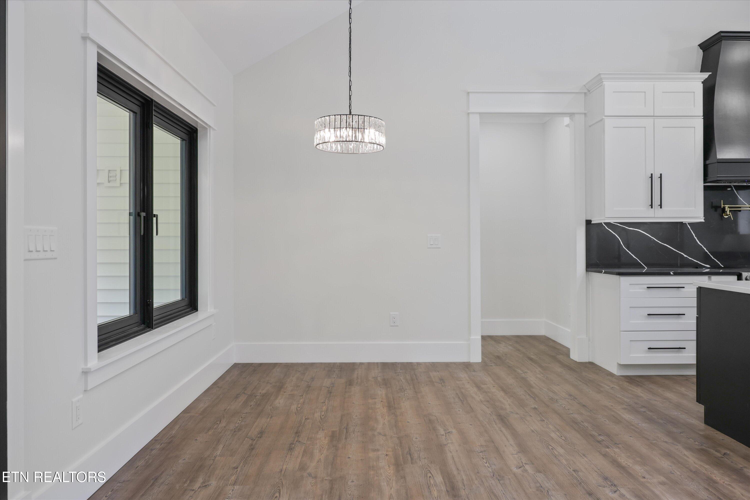 400 Elohi Place