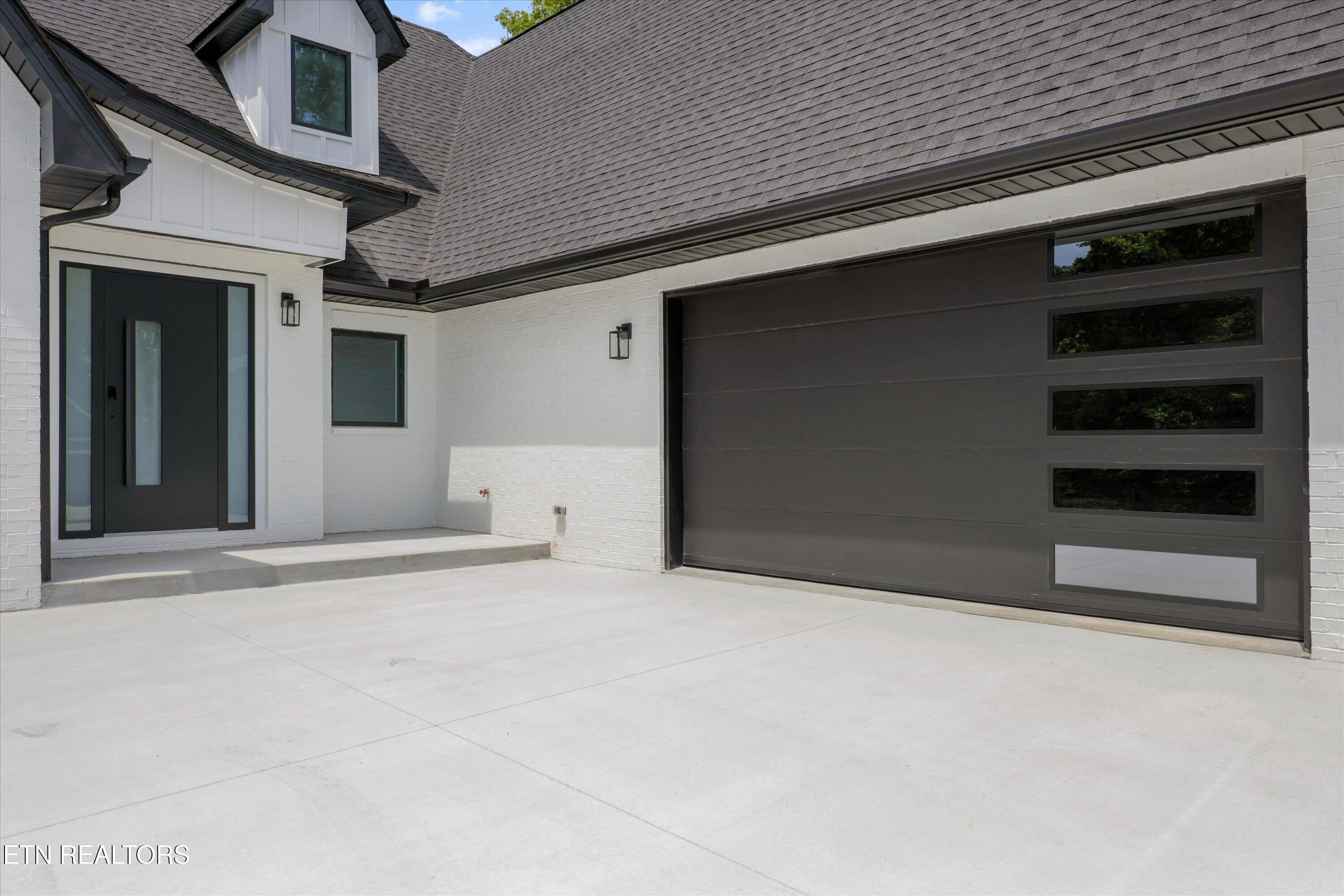 400 Elohi Place