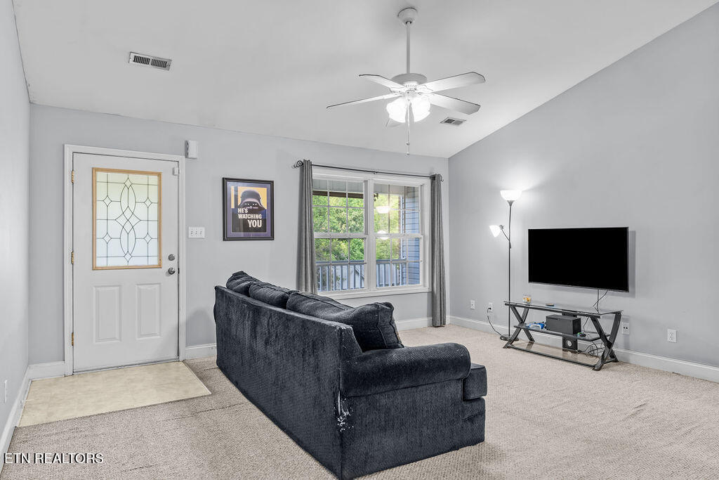 624 Liverpool Lane