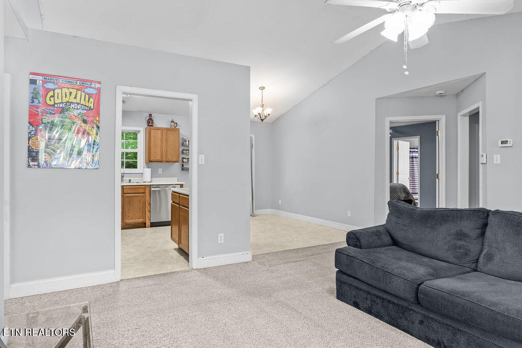 624 Liverpool Lane