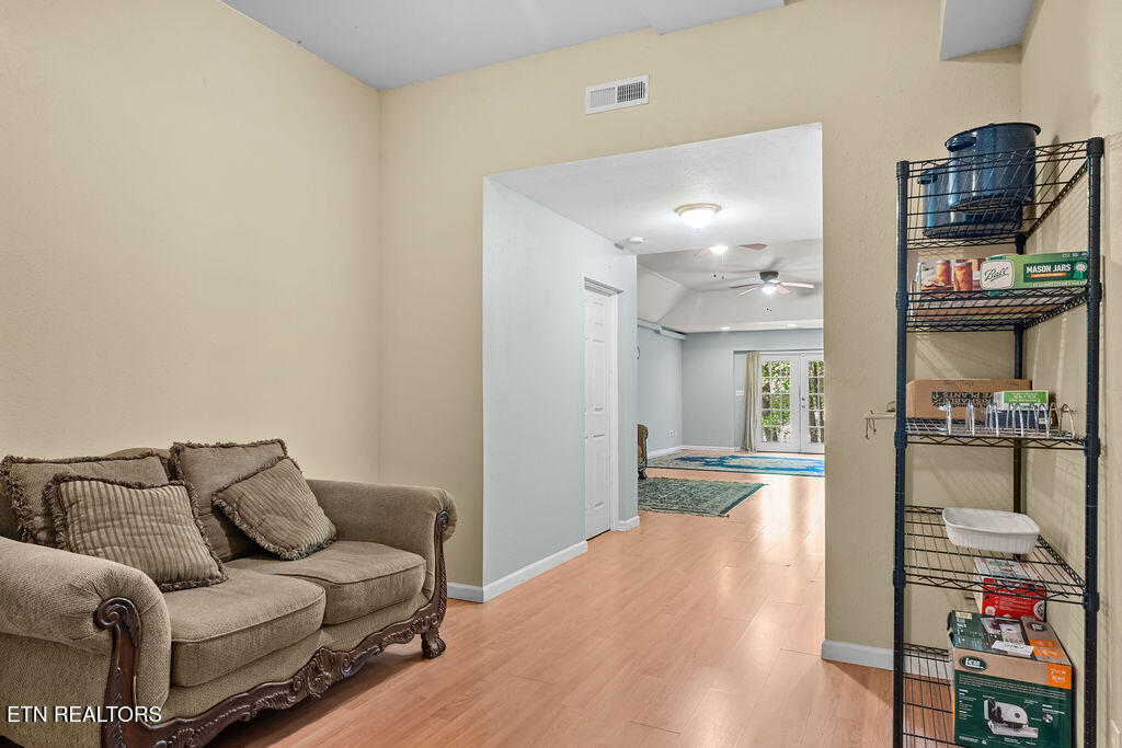624 Liverpool Lane