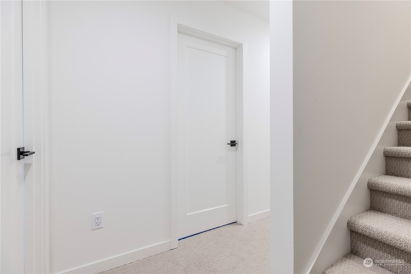 9223 A 25th Avenue SW