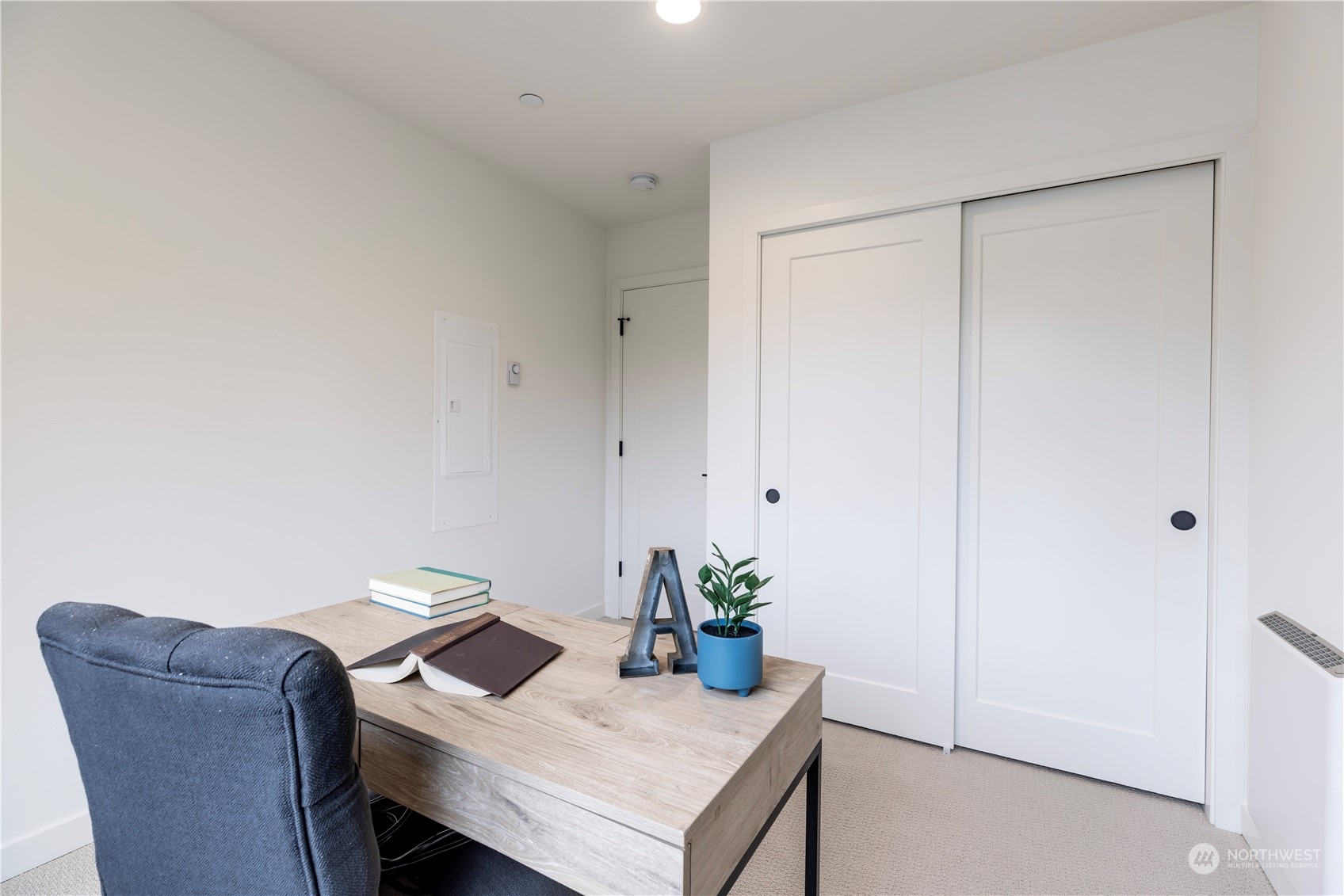 9223 A 25th Avenue SW