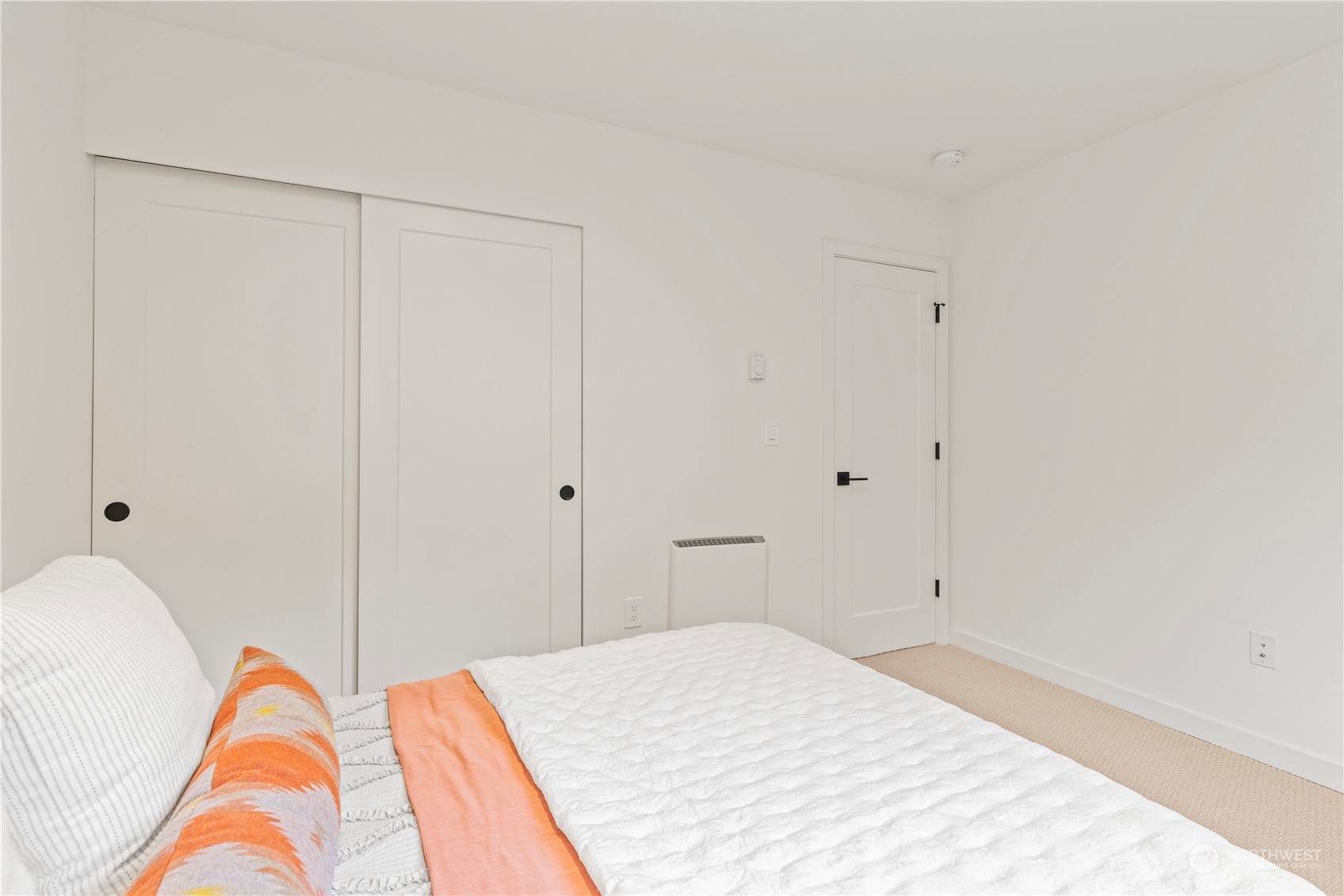 9221 A 25th Avenue SW