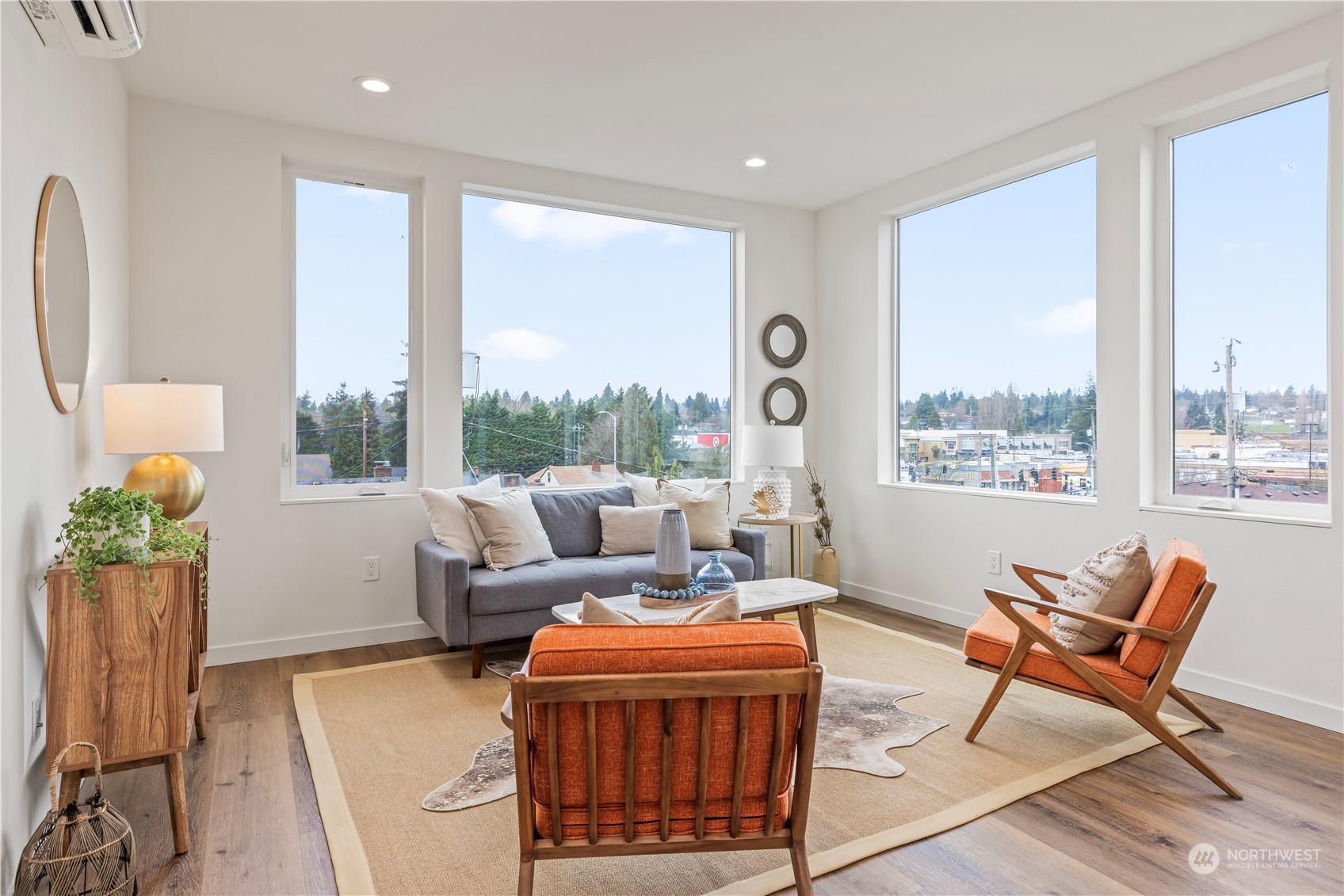 9221 A 25th Avenue SW