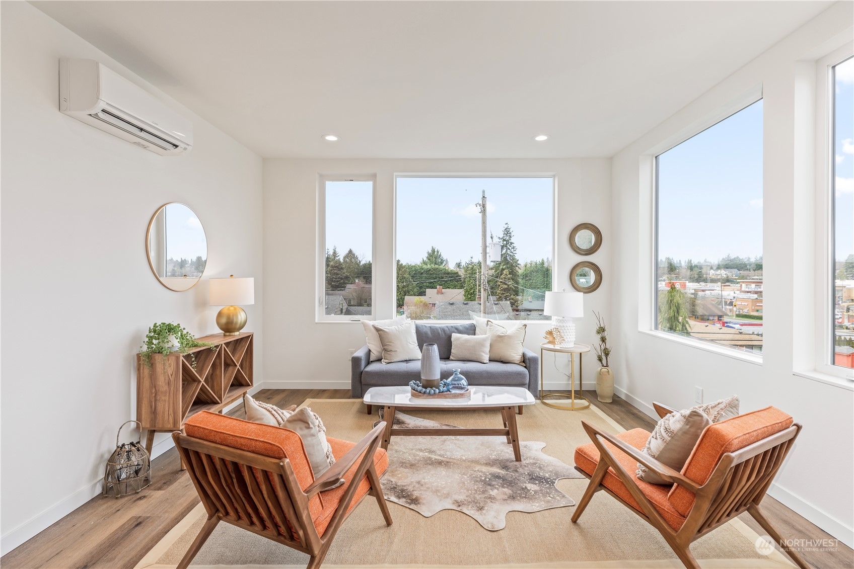 9221 A 25th Avenue SW