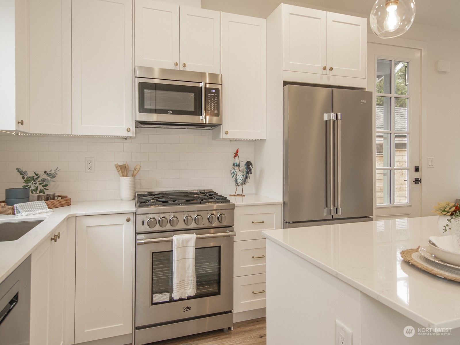 6518 B 40th Avenue SW