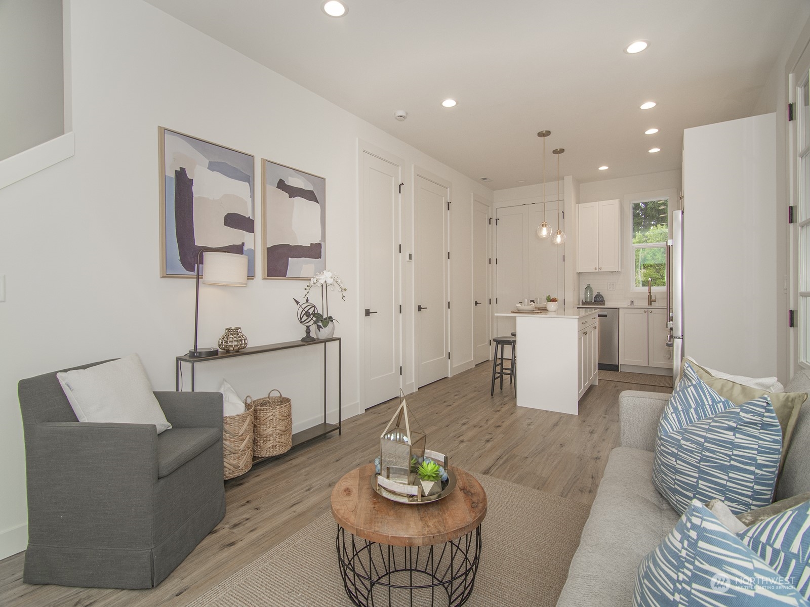 6518 B 40th Avenue SW