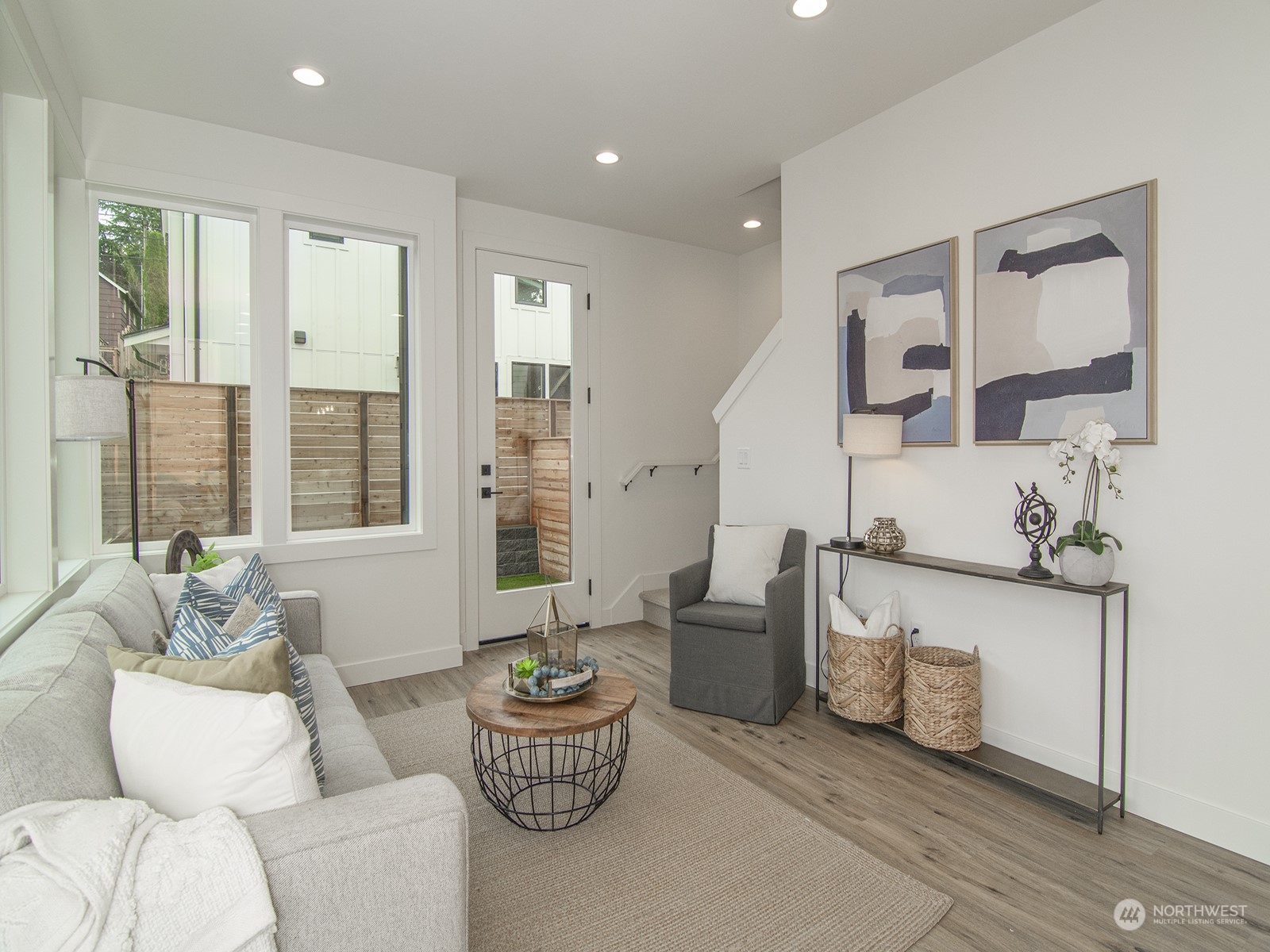 6518 B 40th Avenue SW