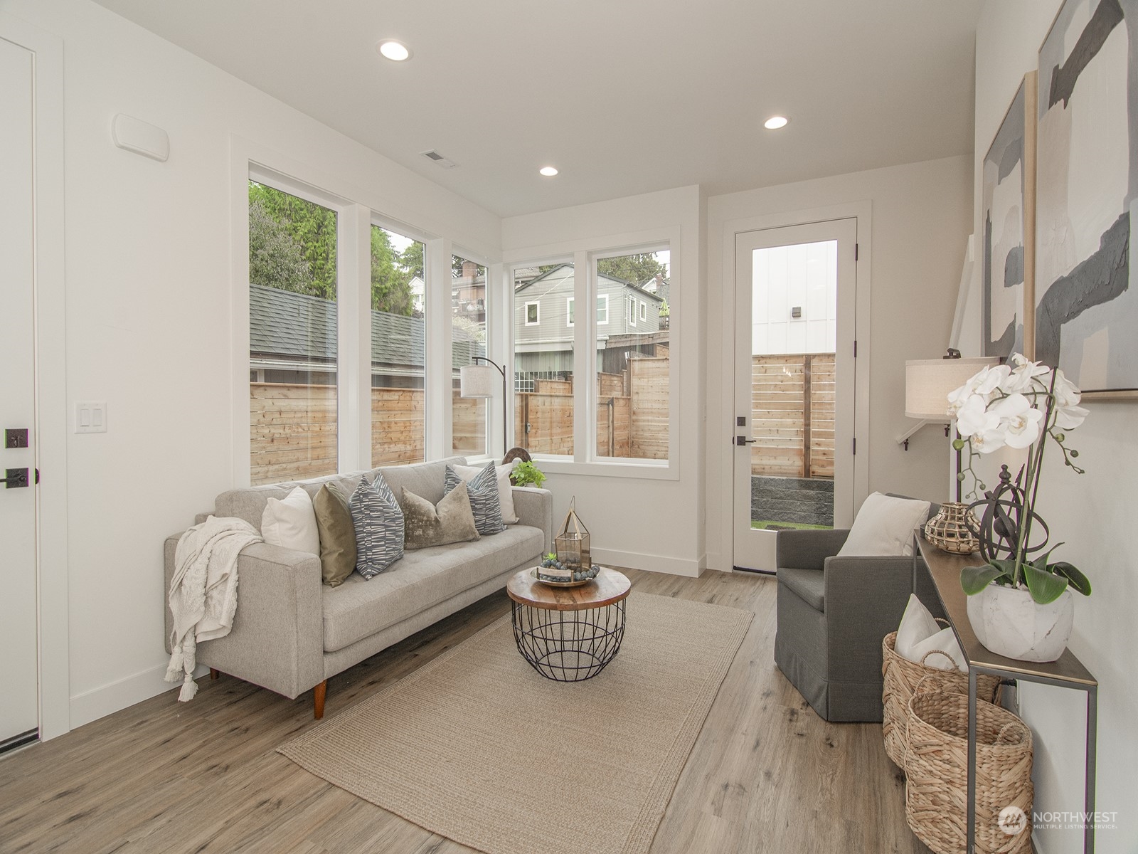 6518 B 40th Avenue SW