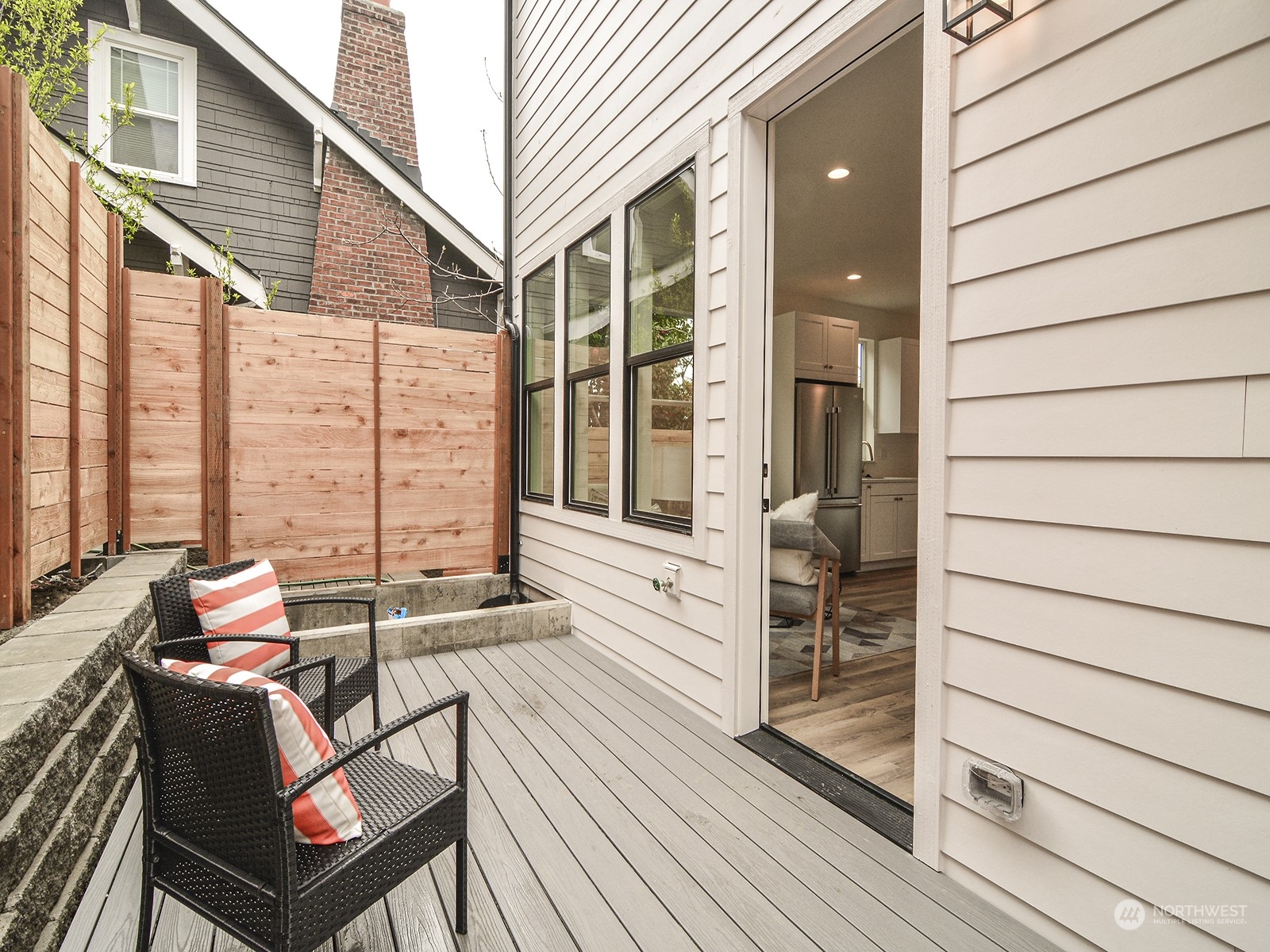 5934 B 44th Avenue SW