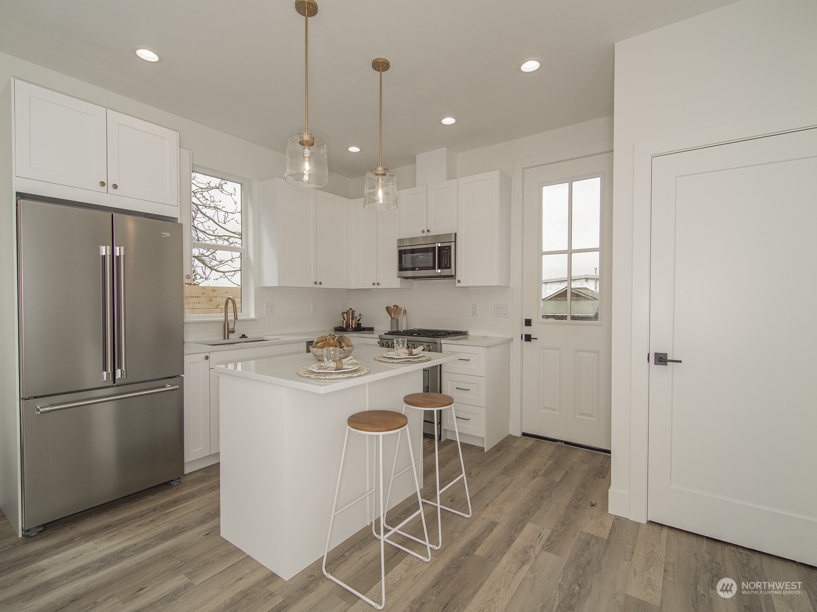 4404 37th Avenue SW Unit: B