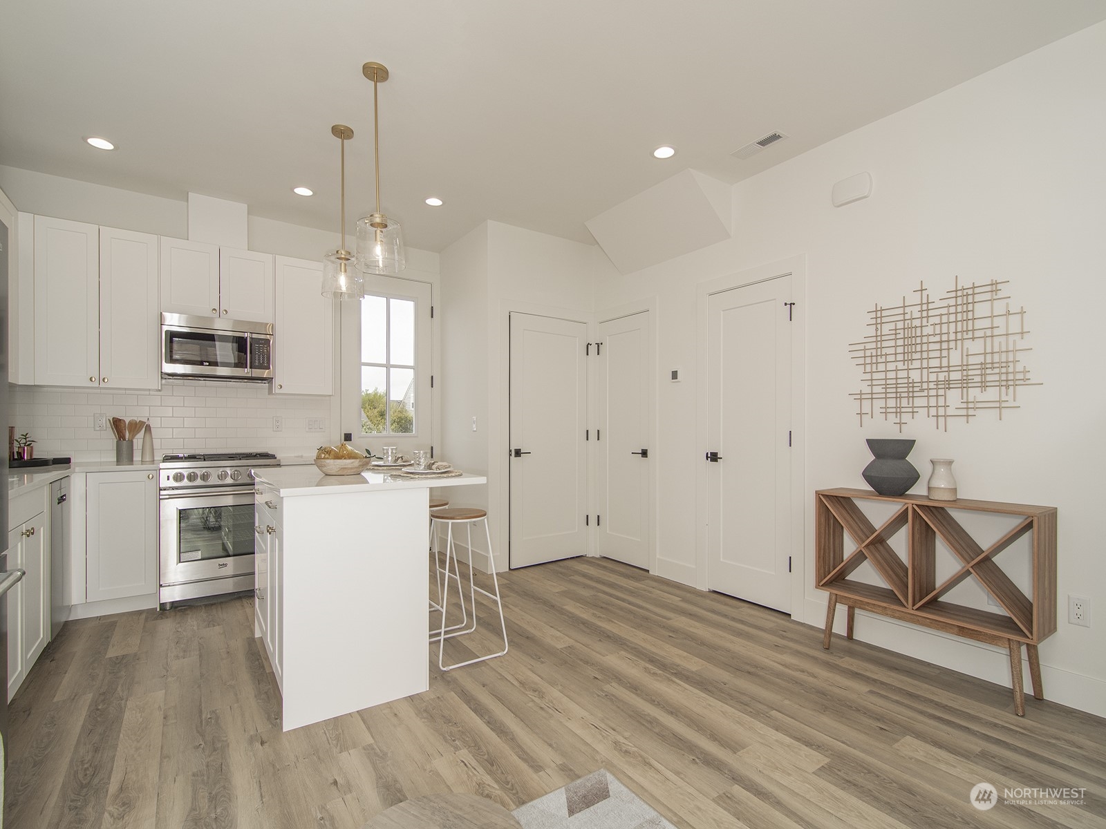 4404 37th Avenue SW Unit: B