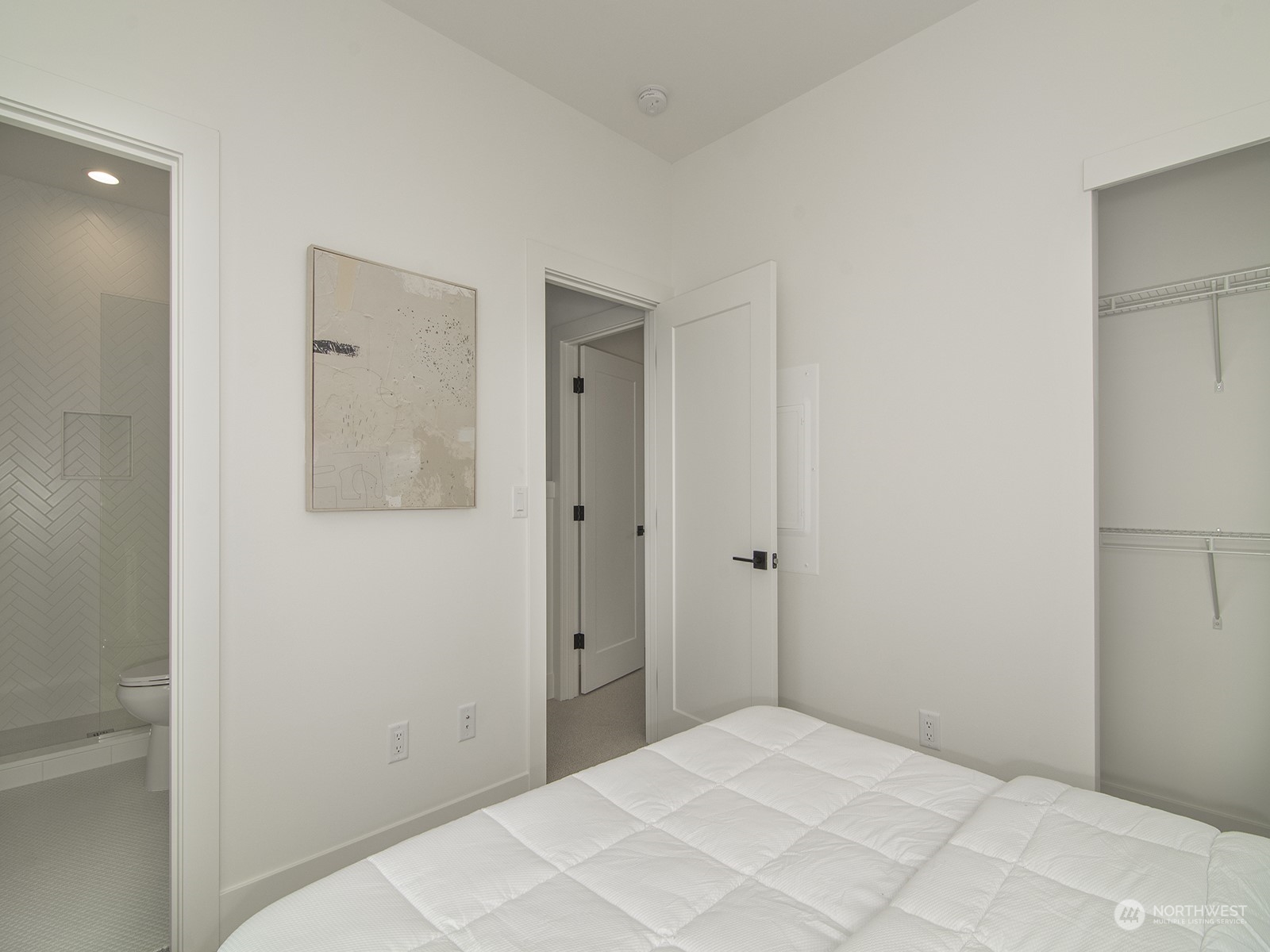 4404 37th Avenue SW Unit: B