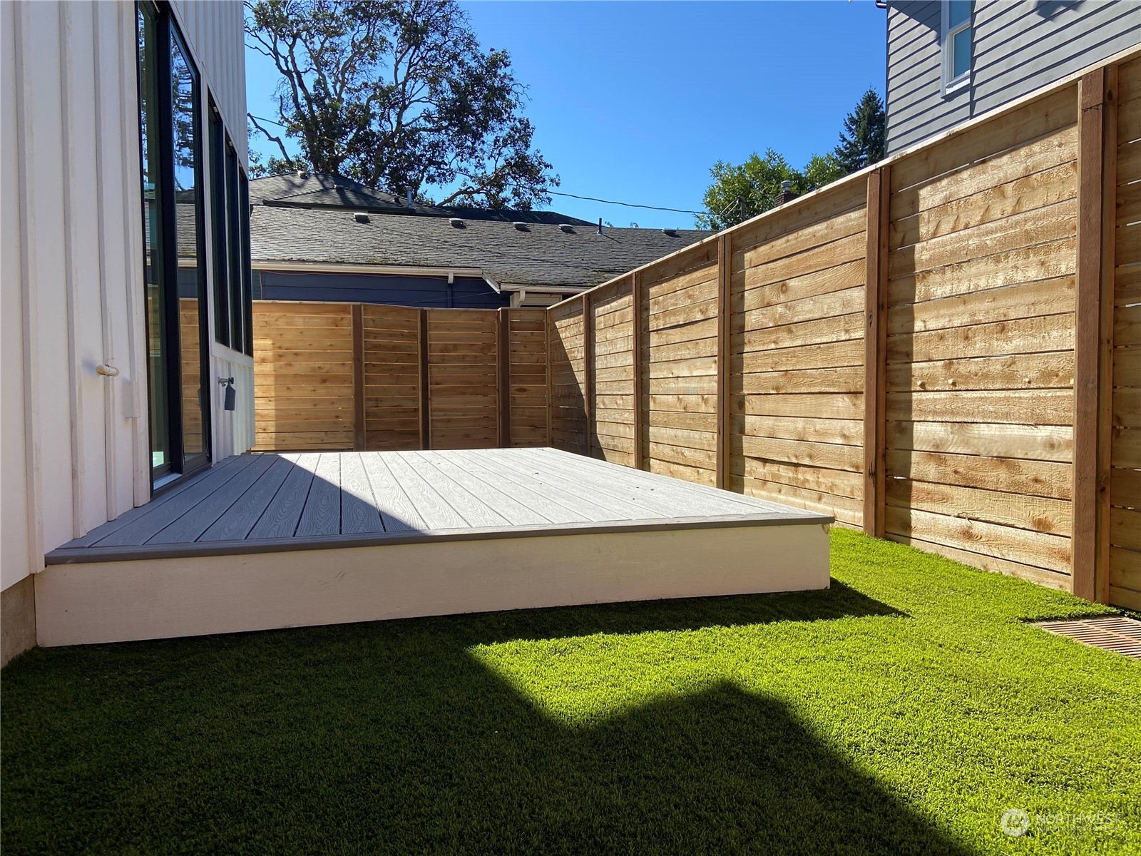 6516 C 40th Avenue SW