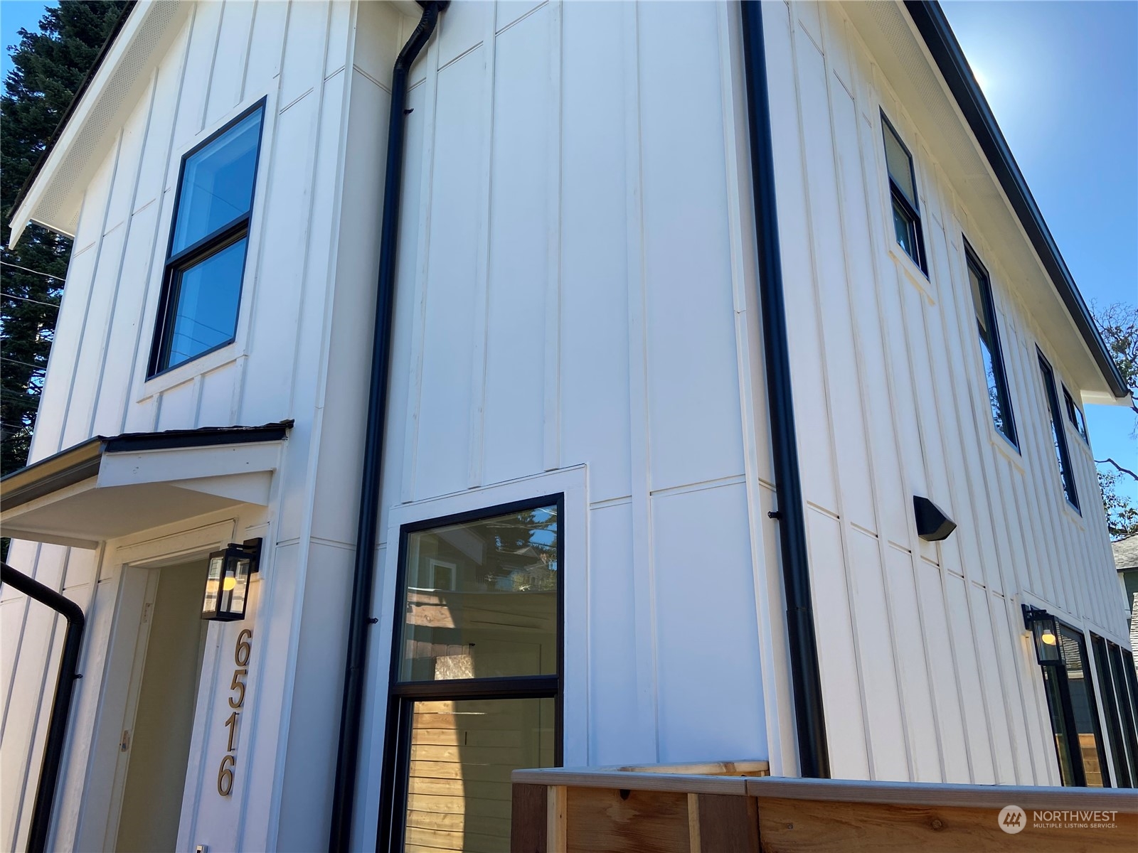 6516 C 40th Avenue SW