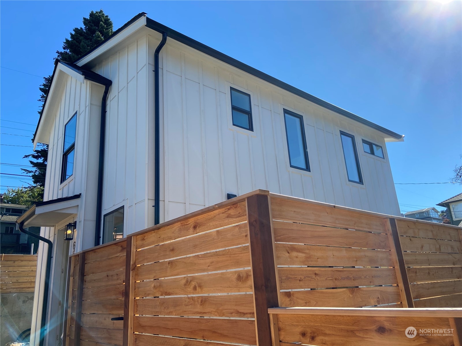 6516 C 40th Avenue SW