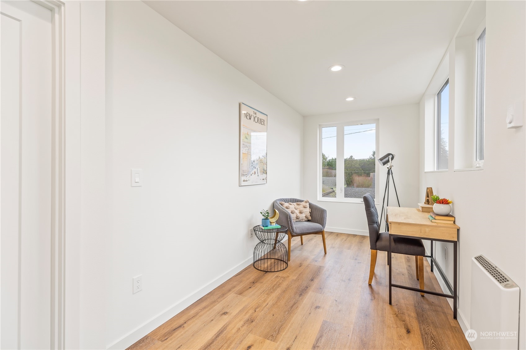 9221 B 25th Avenue SW