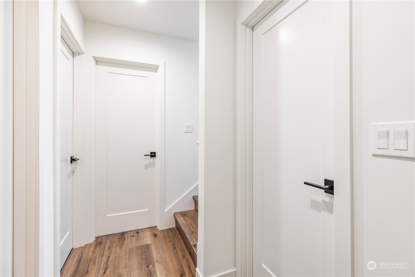 9221 B 25th Avenue SW