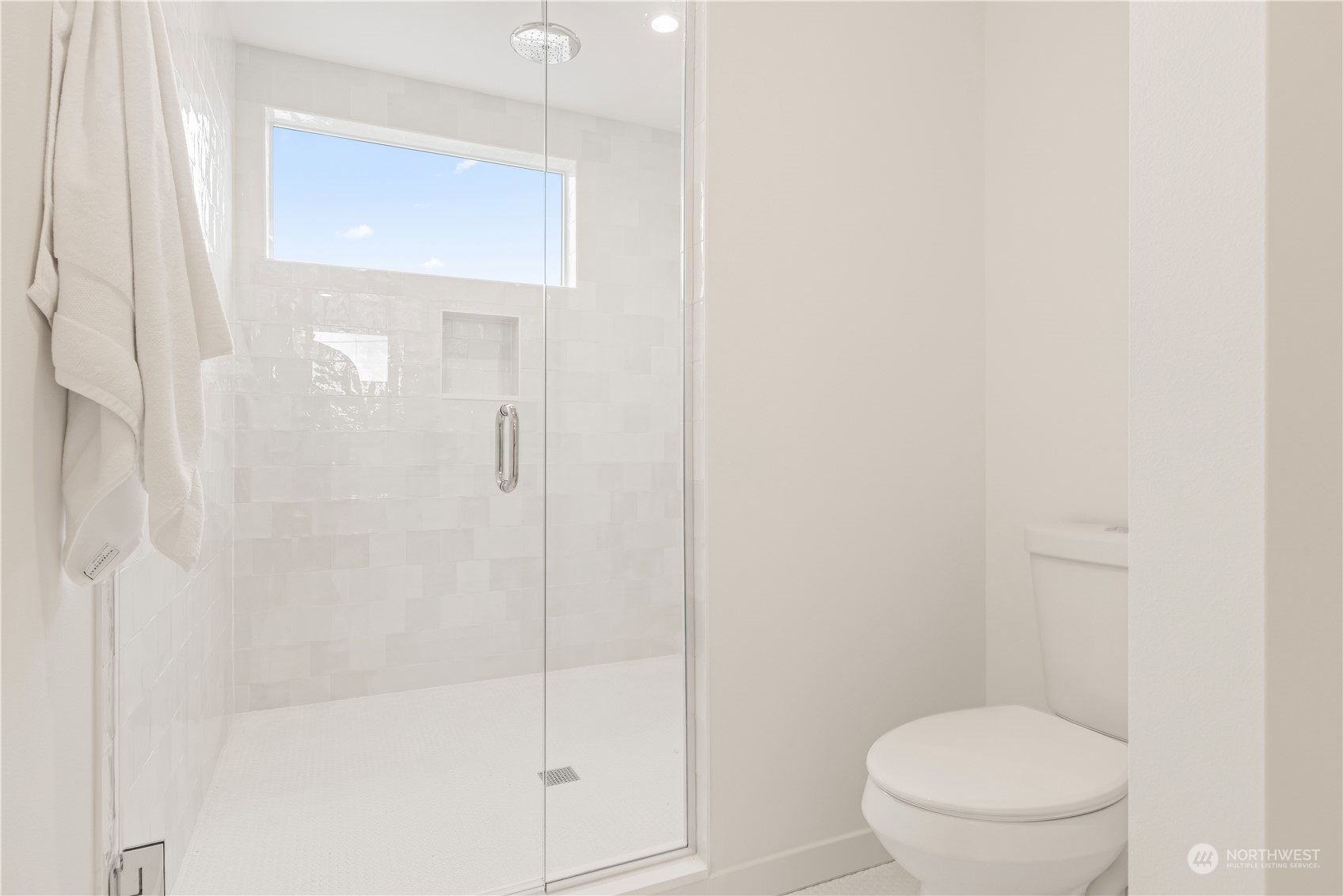 9221 B 25th Avenue SW