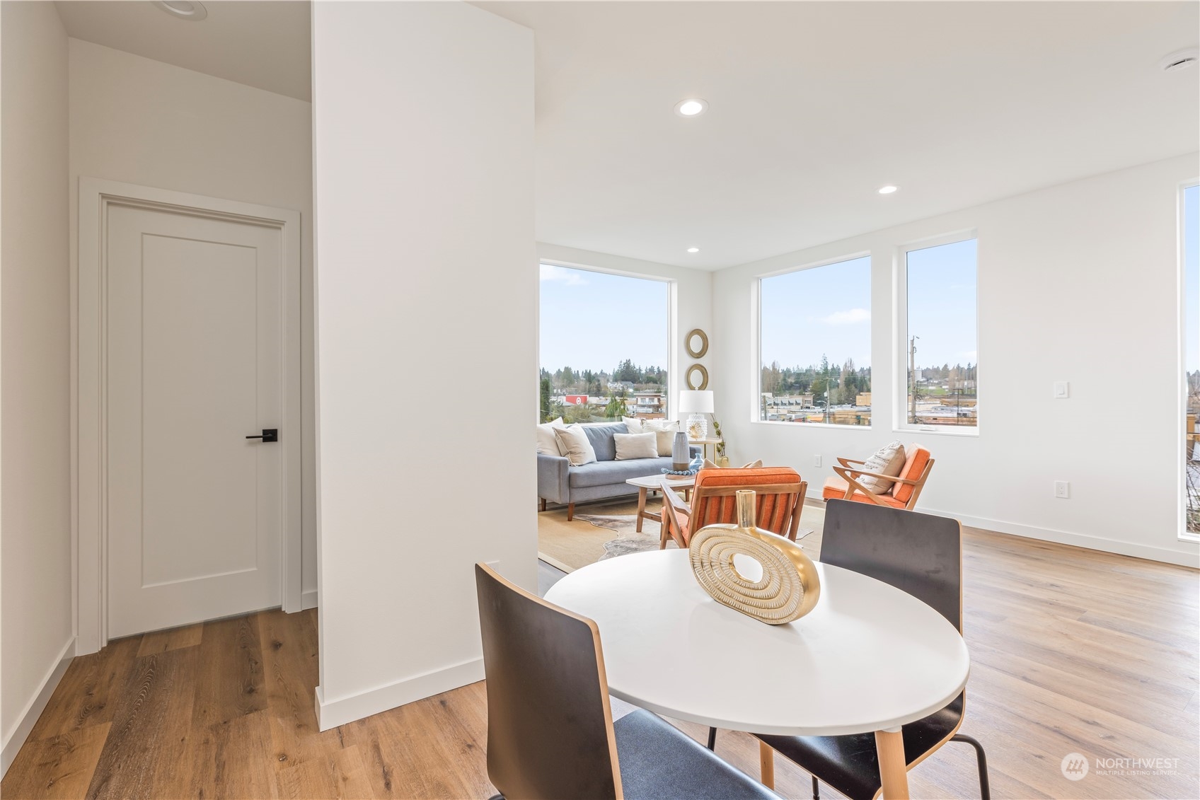 9221 B 25th Avenue SW