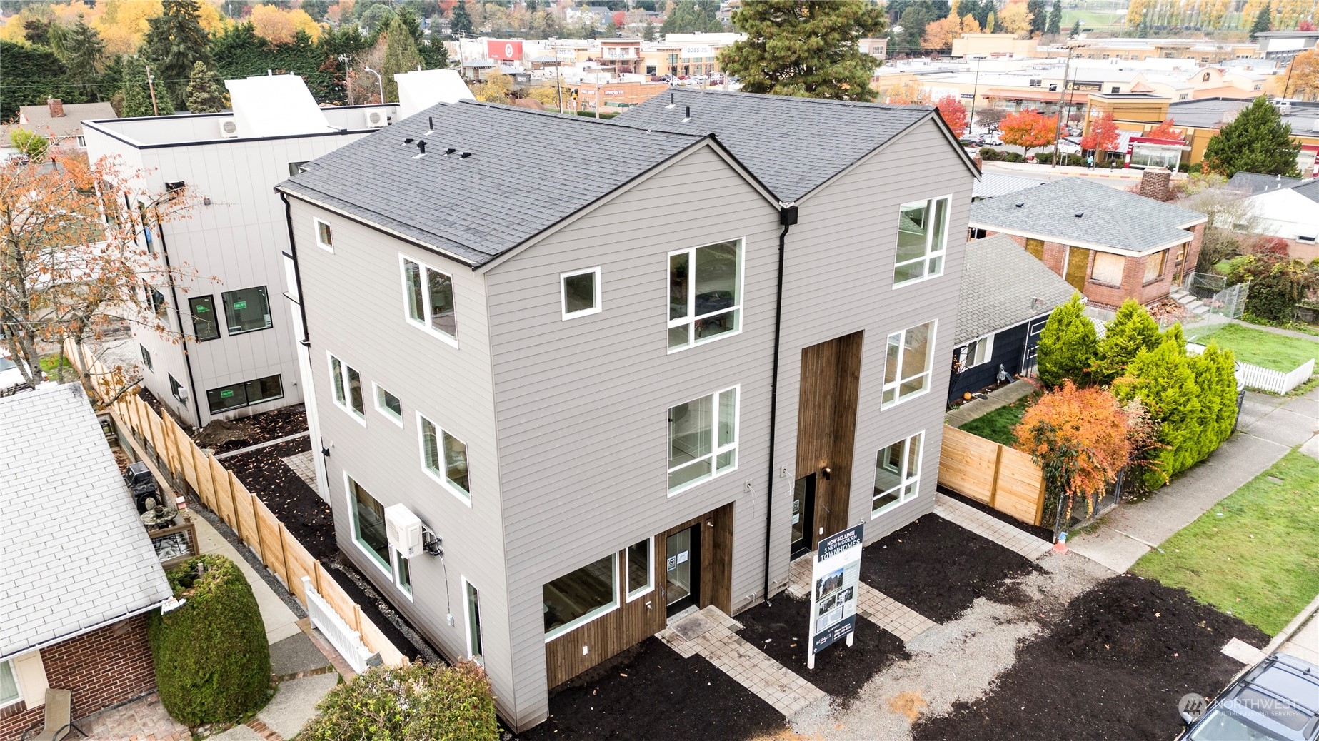 9223 B 25th Avenue SW