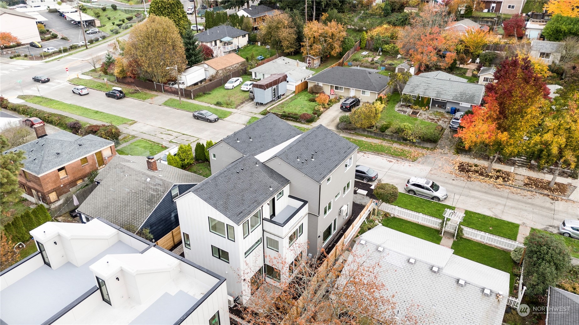 9223 B 25th Avenue SW