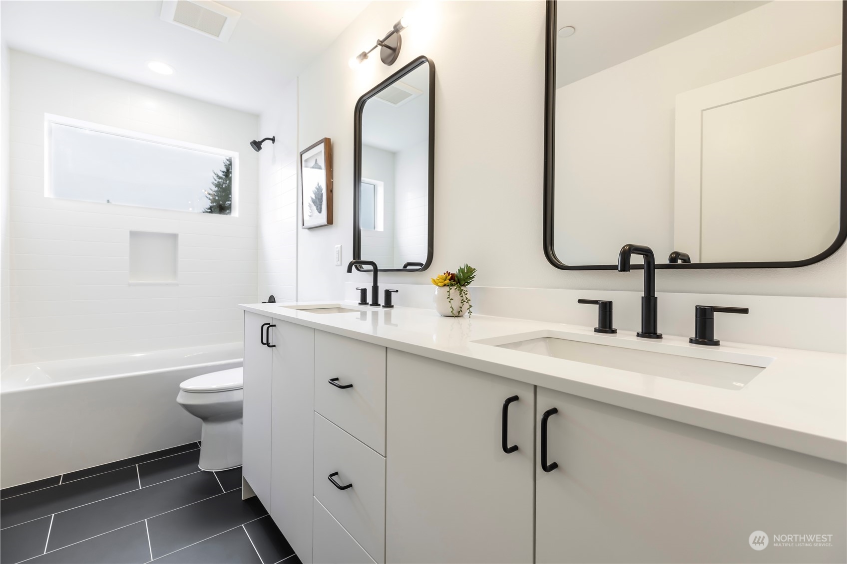 9223 B 25th Avenue SW