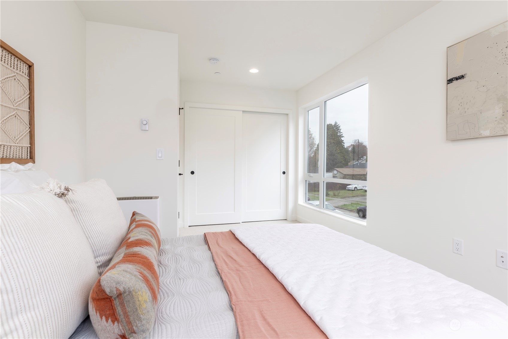 9223 B 25th Avenue SW