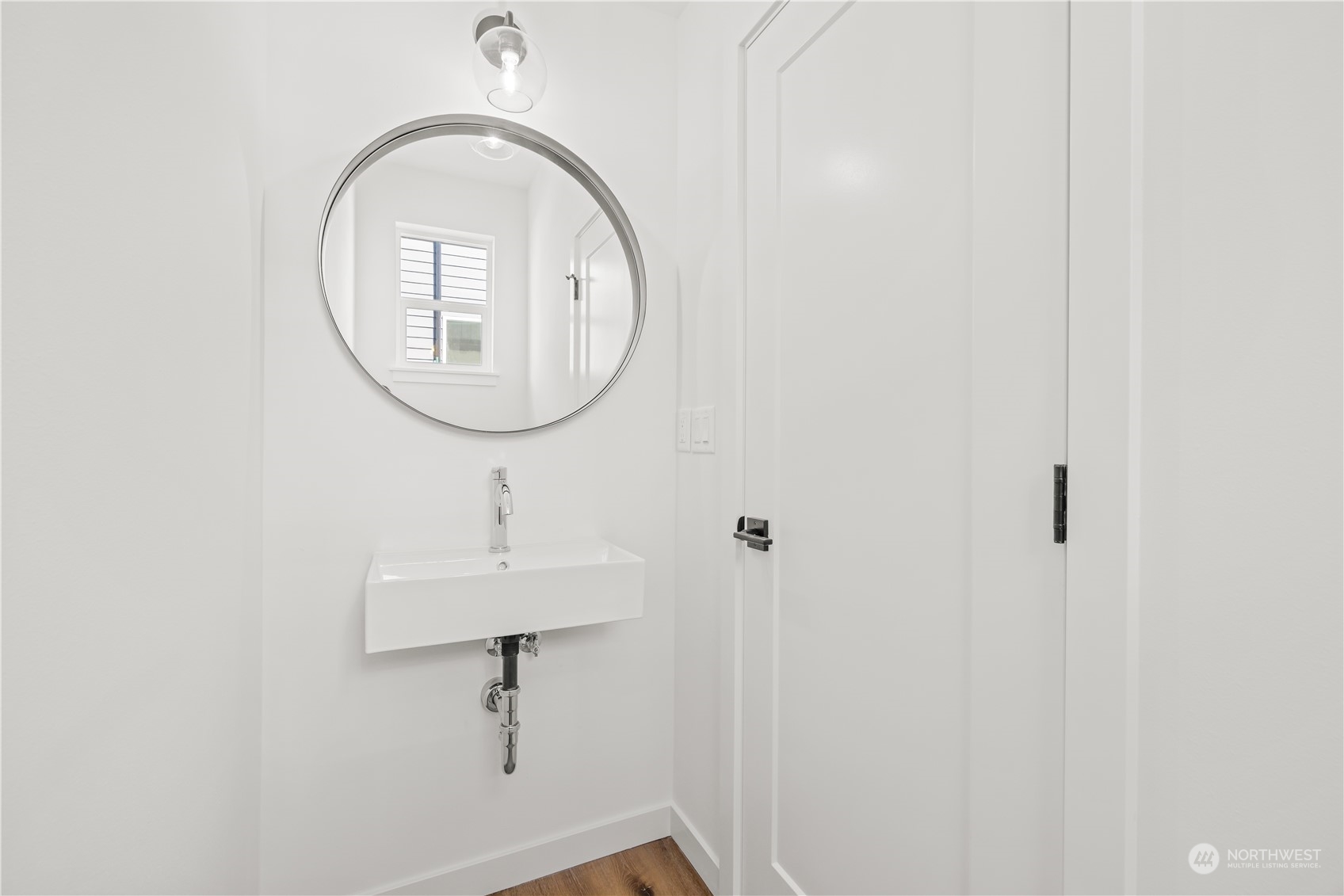 4408 B 37th Avenue SW