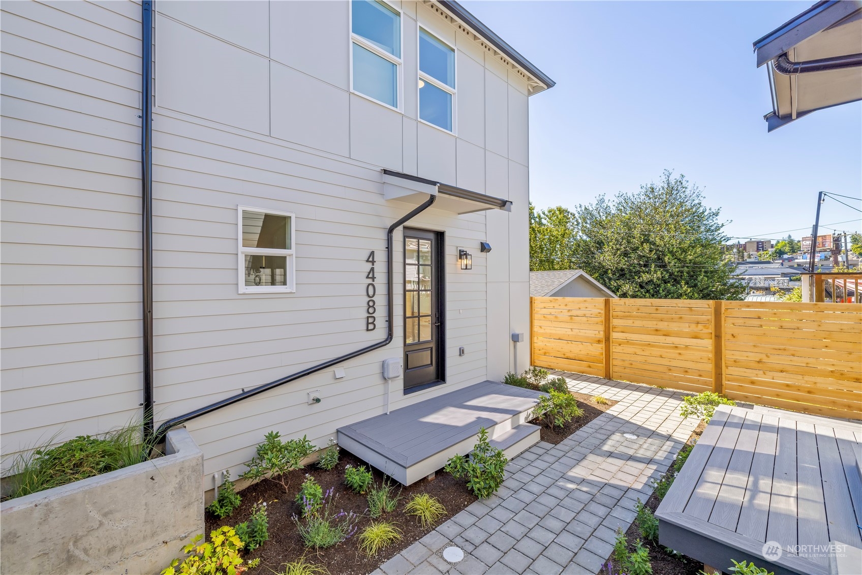 4408 B 37th Avenue SW