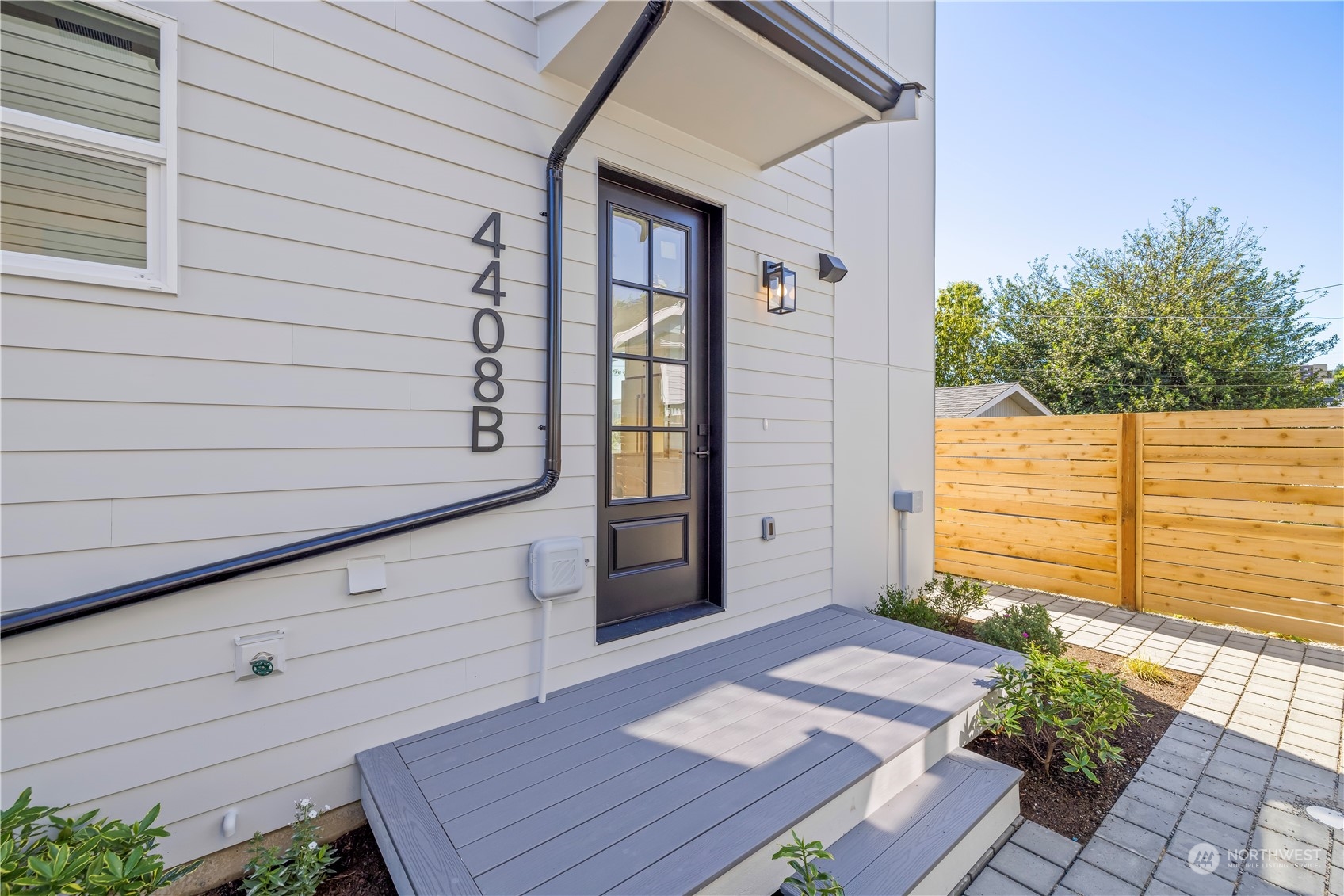 4408 B 37th Avenue SW