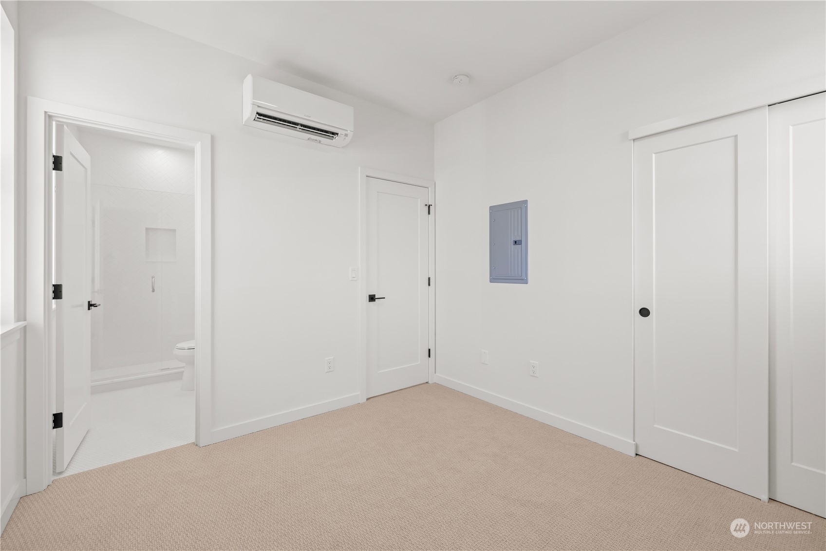 4408 B 37th Avenue SW