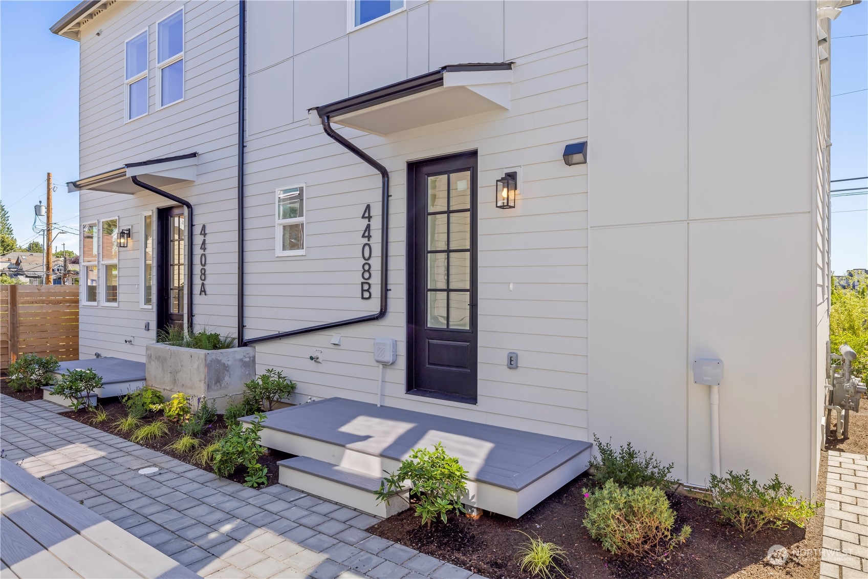 4408 B 37th Avenue SW