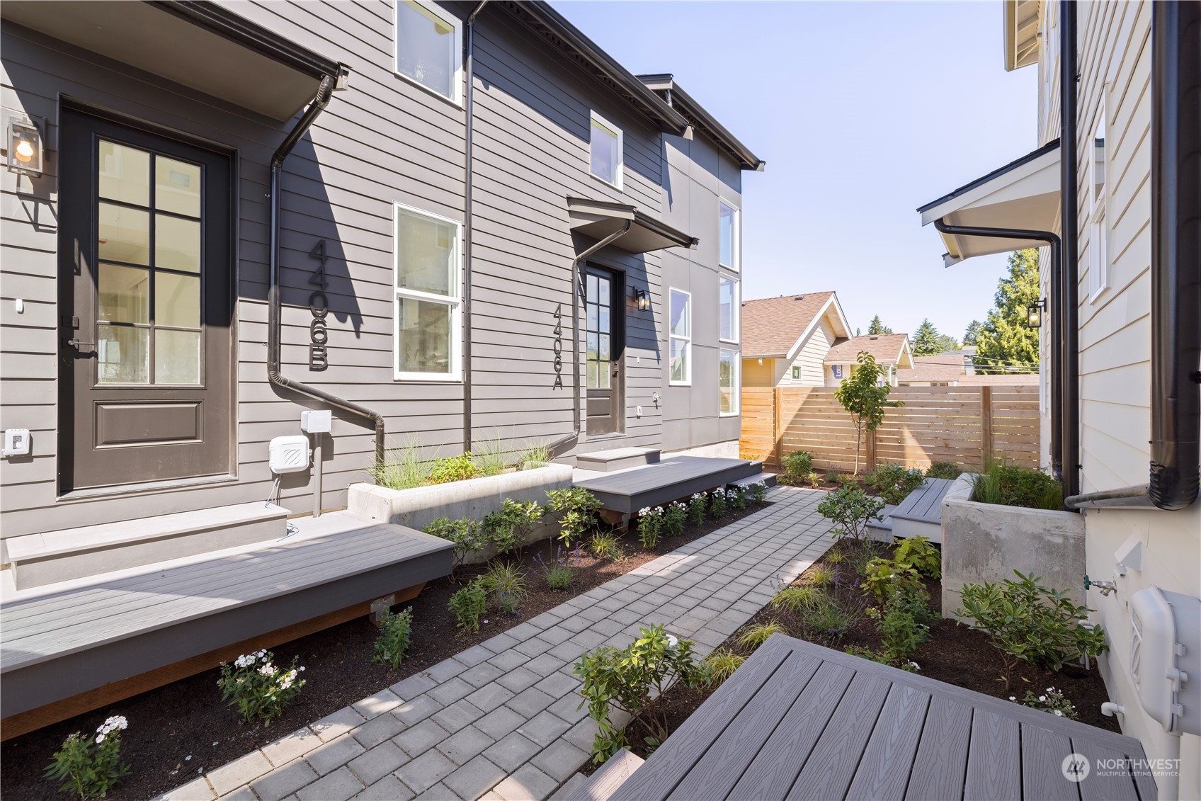 4408 B 37th Avenue SW