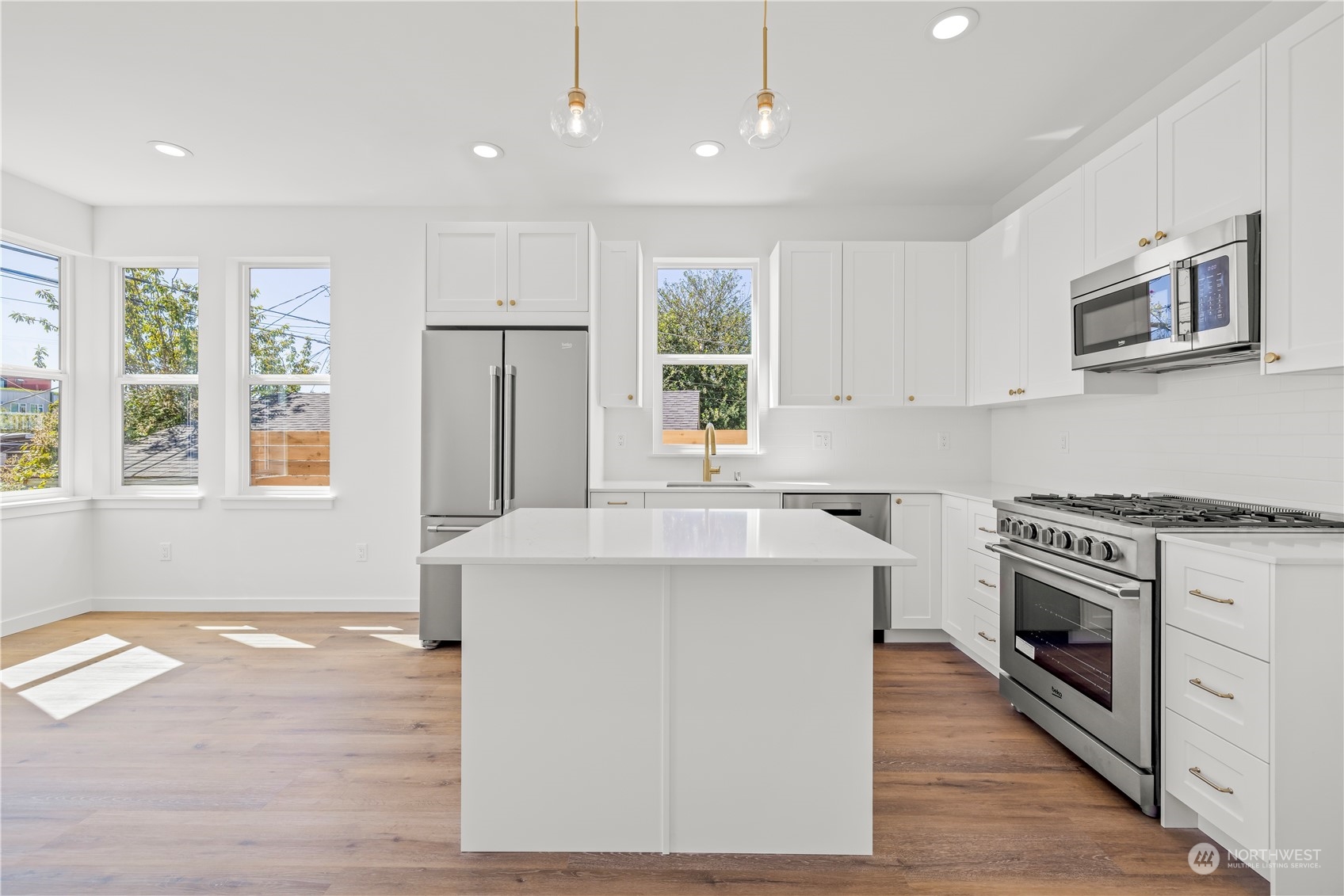 4404 37th Avenue SW Unit: A