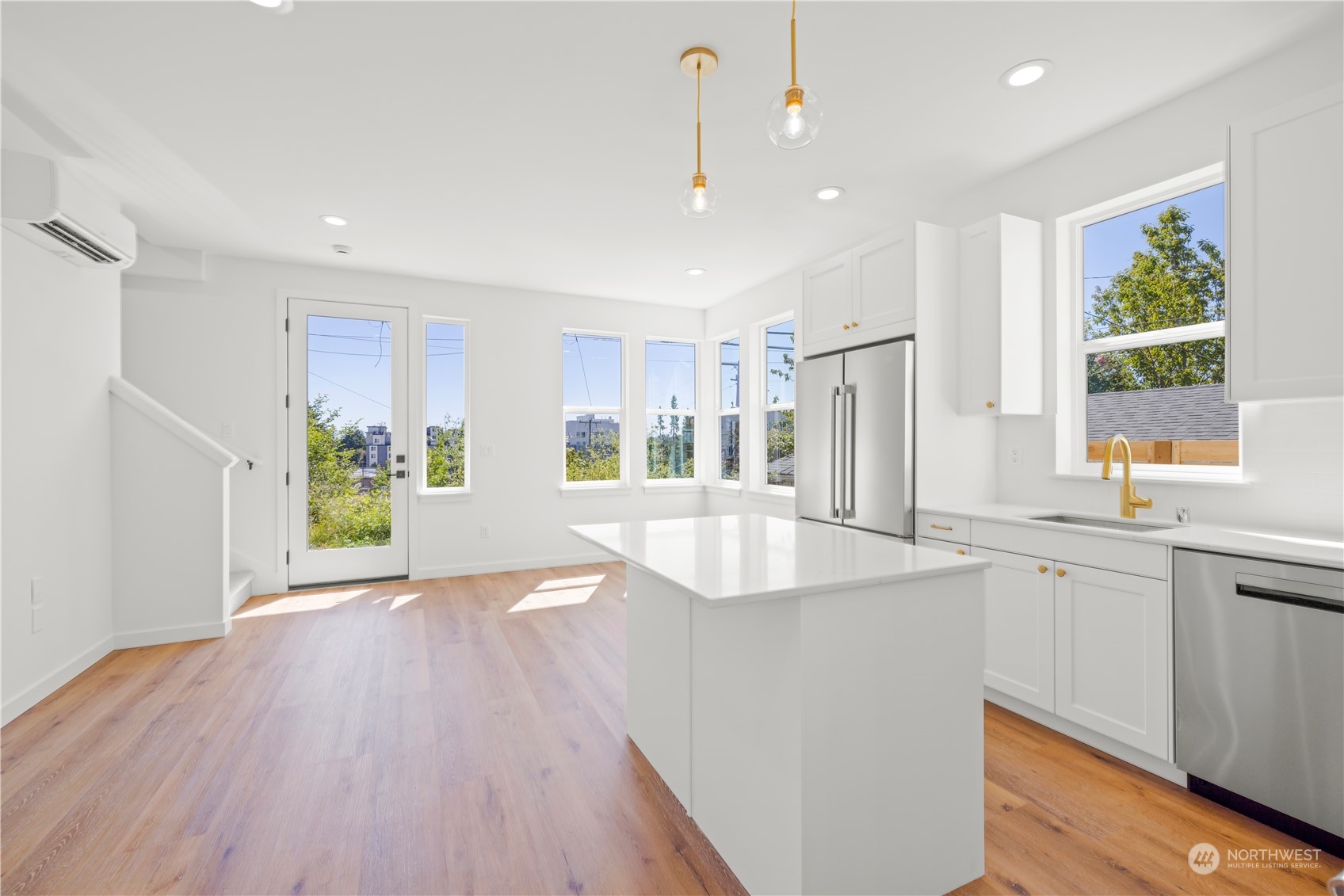 4404 37th Avenue SW Unit: A