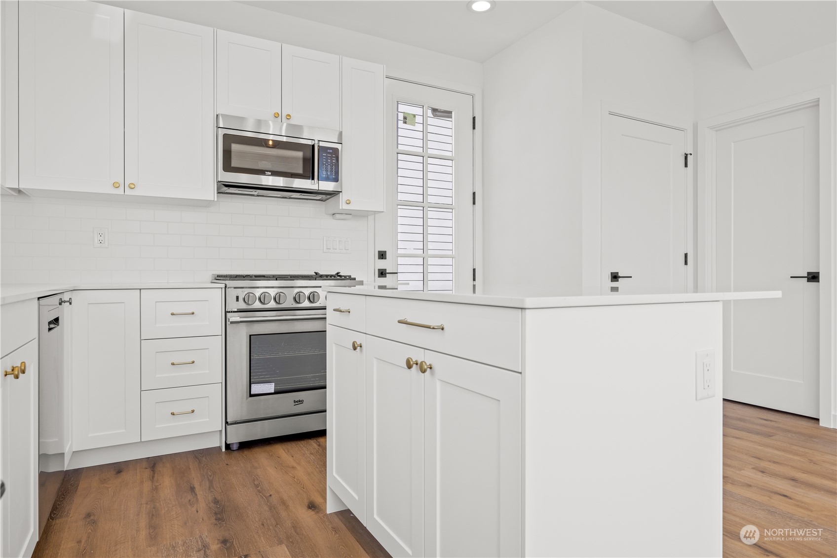 4404 37th Avenue SW Unit: A