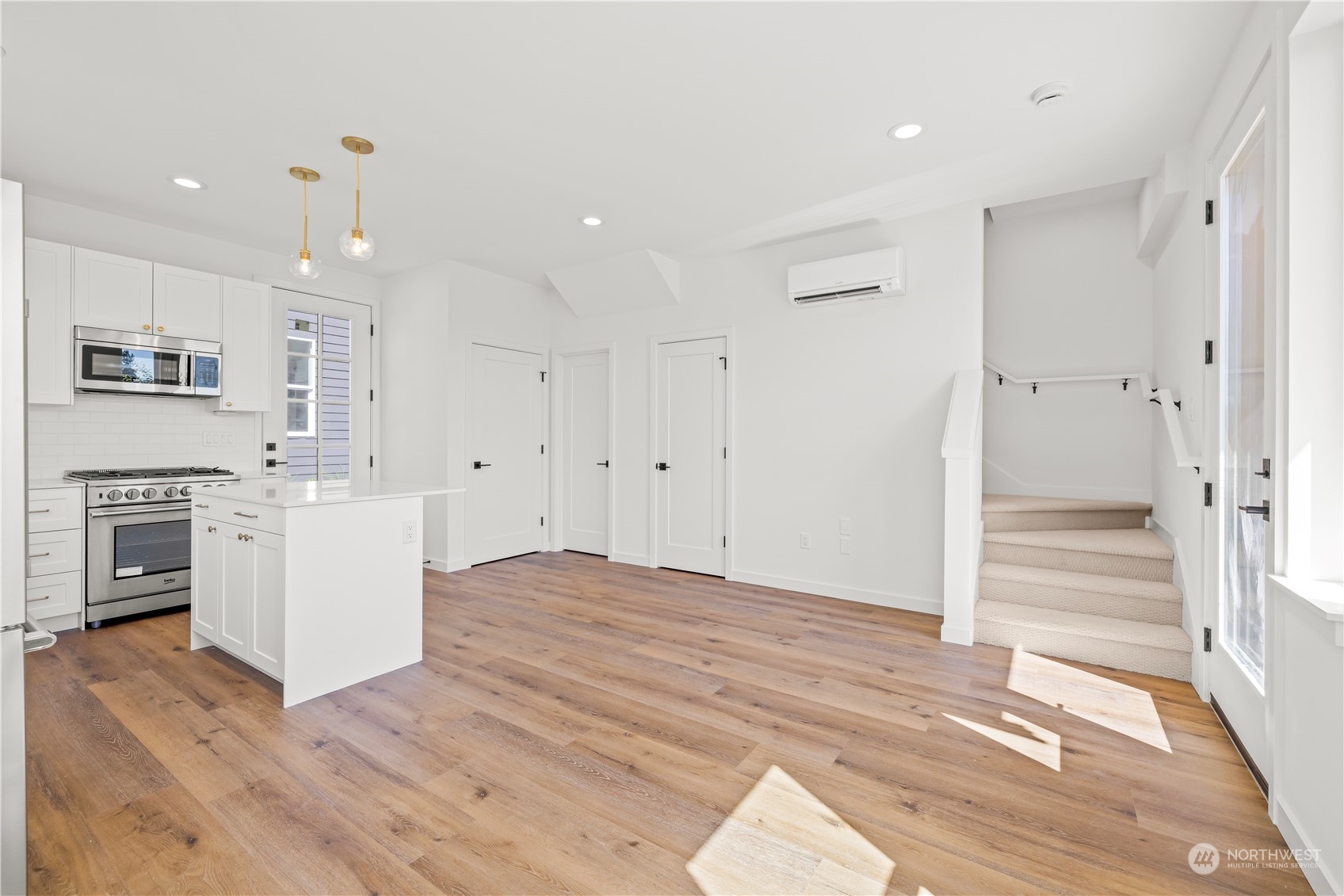 4404 37th Avenue SW Unit: A