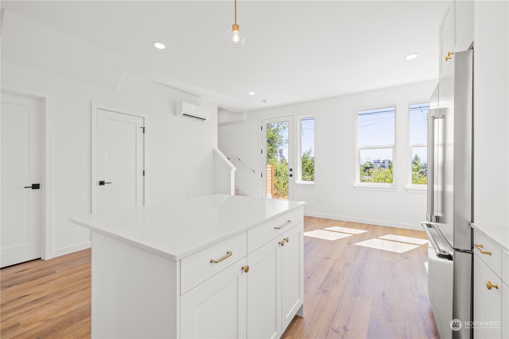 4404 37th Avenue SW Unit: A