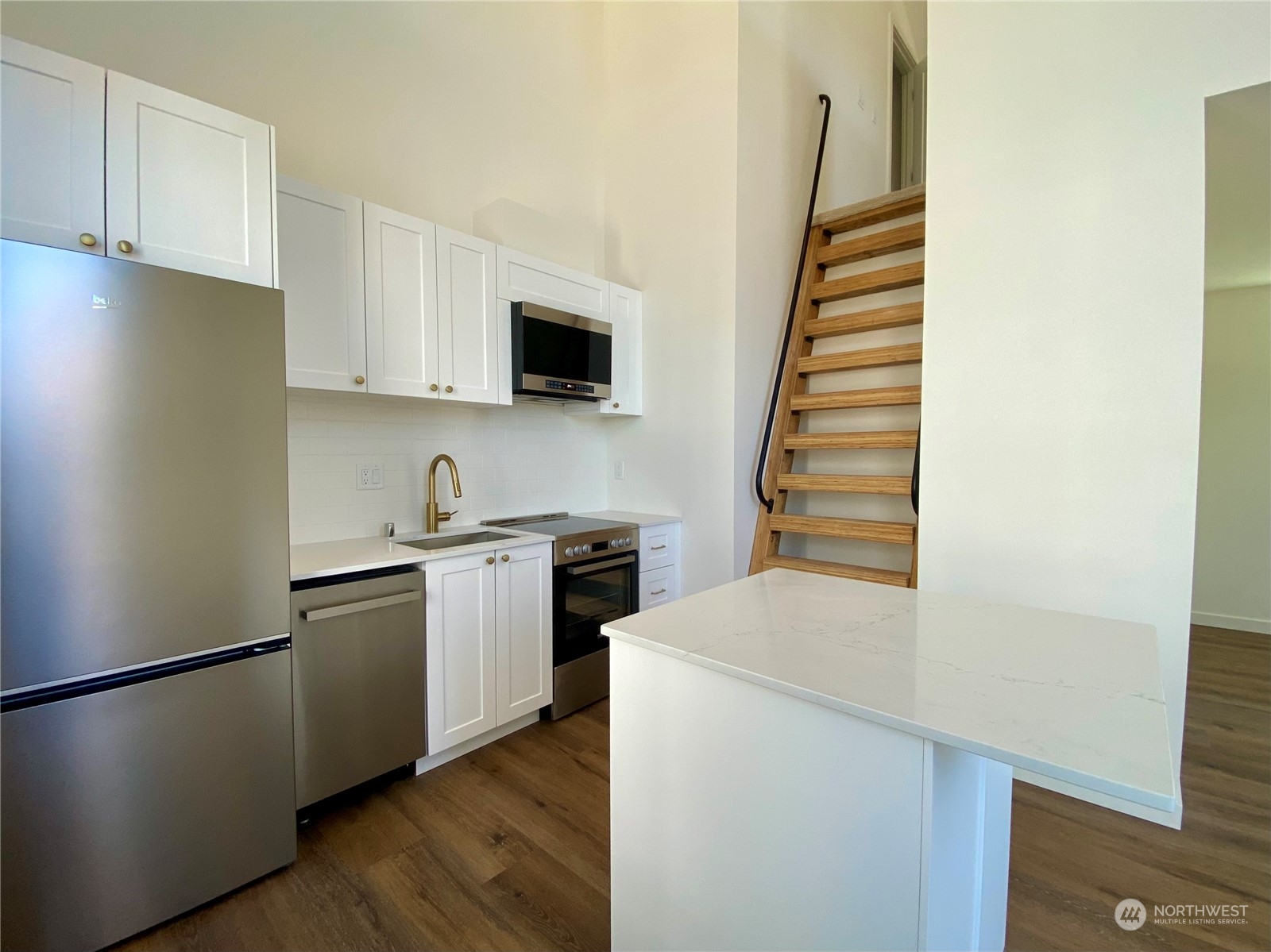 4404 37th Avenue SW Unit: C