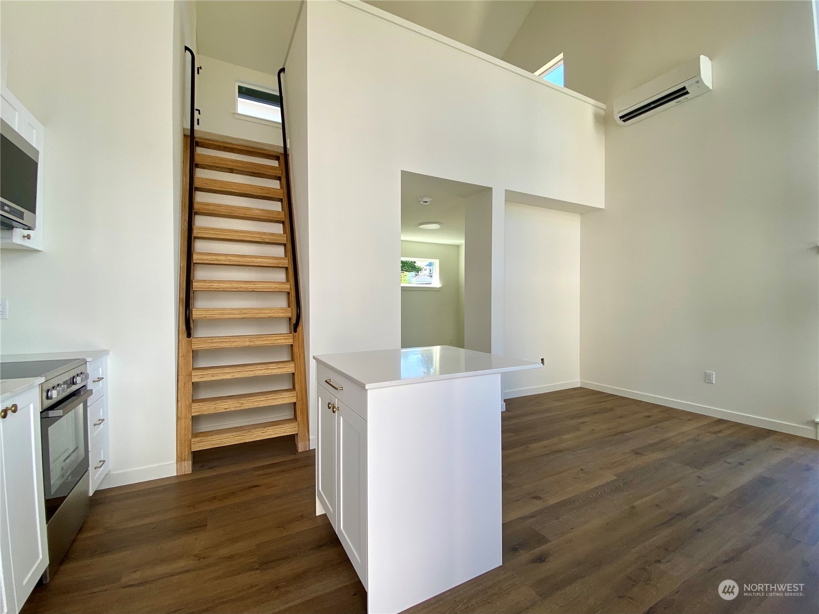 4404 37th Avenue SW Unit: C