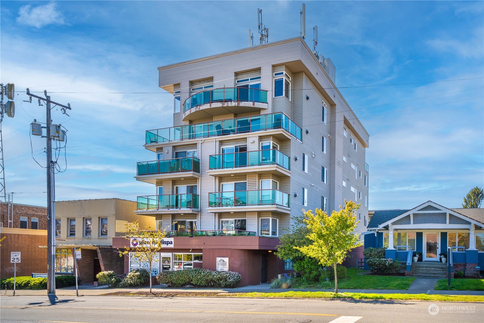 4409 California Avenue SW Unit: 501