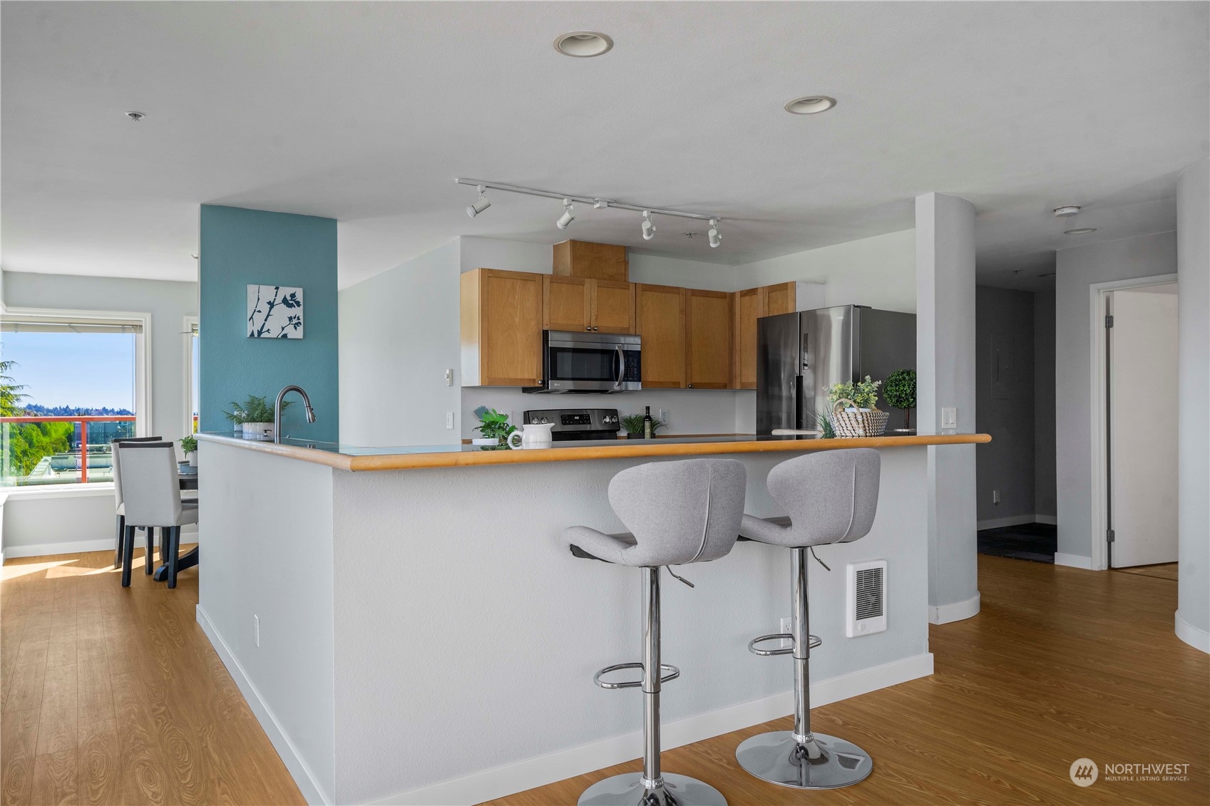 4409 California Avenue SW Unit: 501