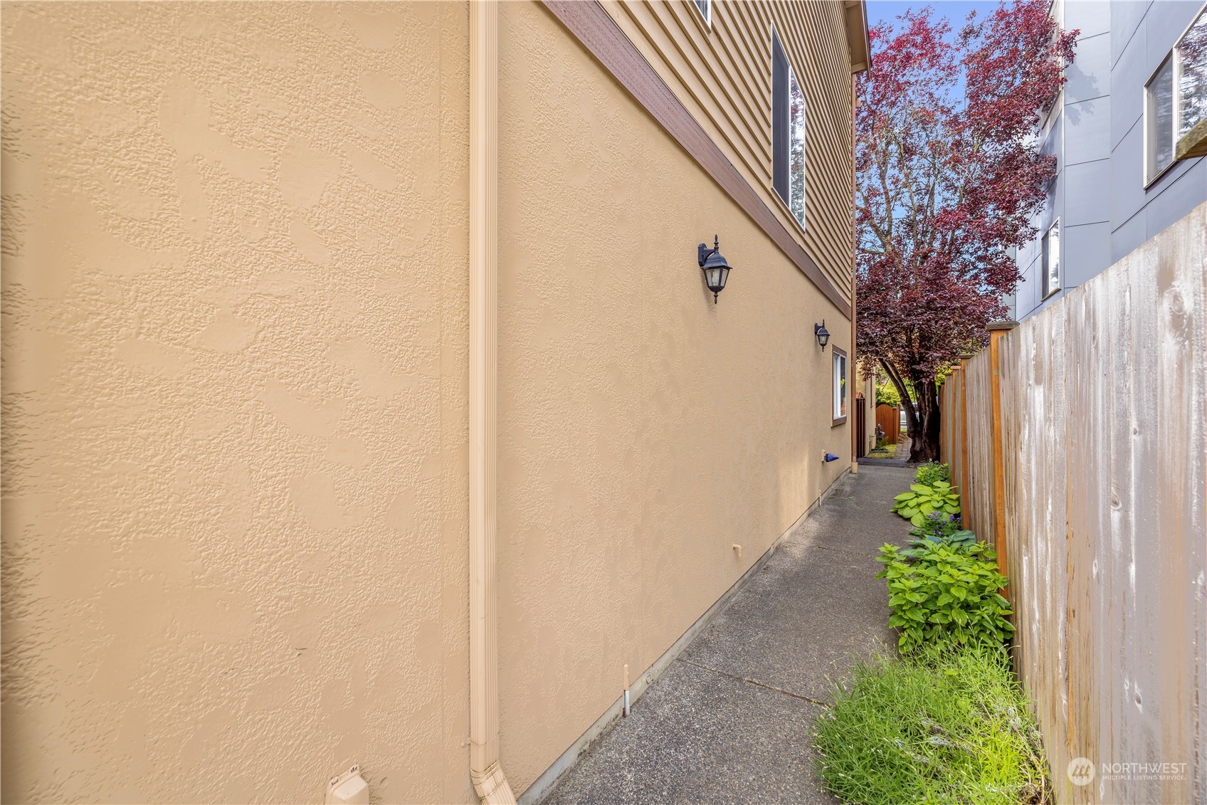 4506 40th Avenue SW Unit: B