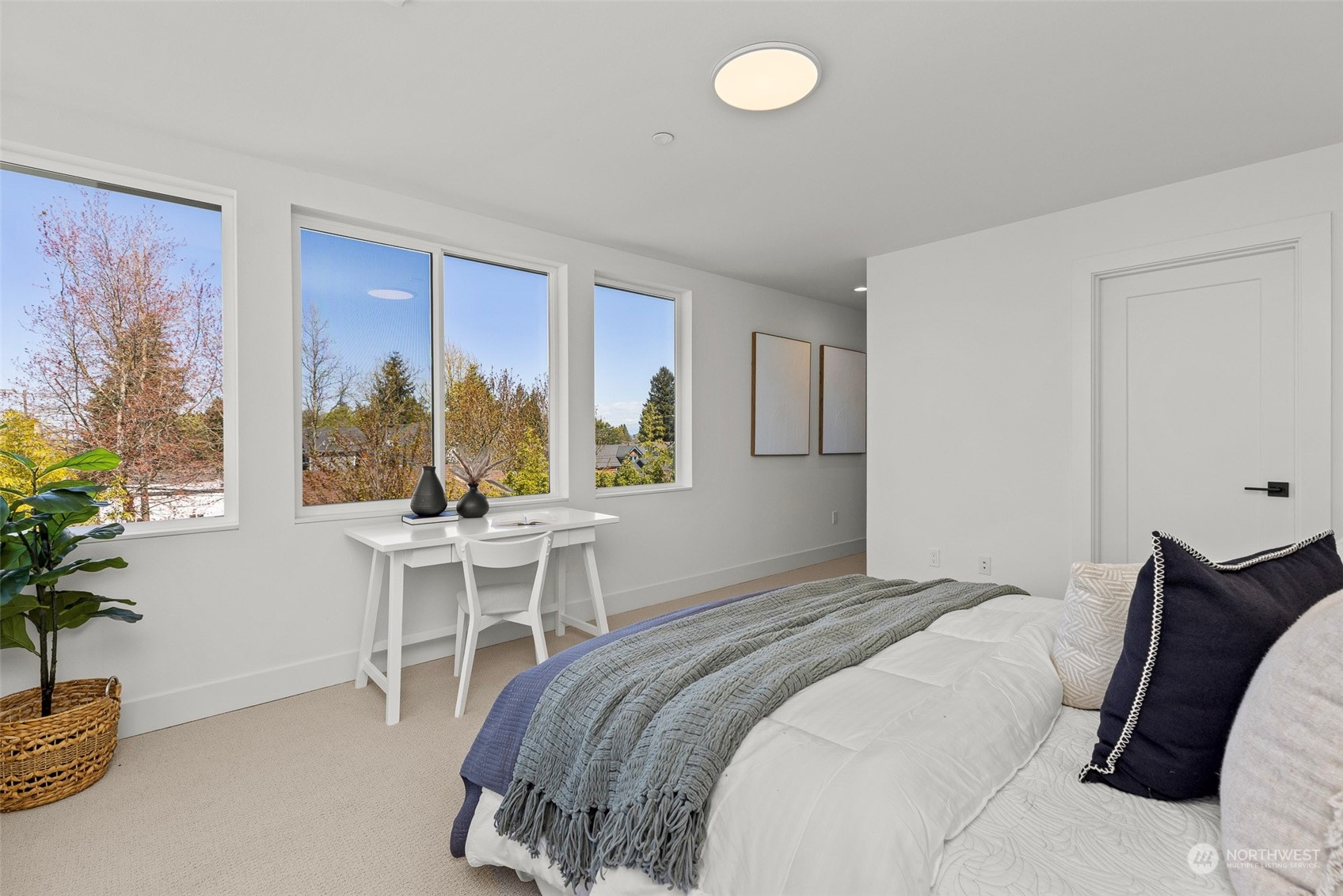 2209 A 42nd Avenue SW