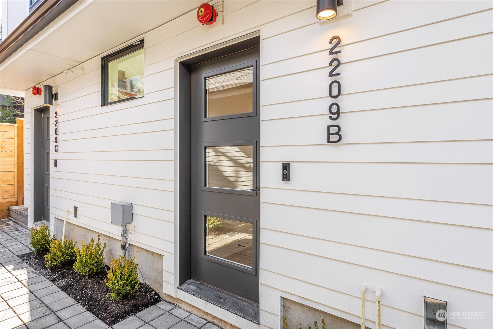 2209 B 42nd Avenue SW