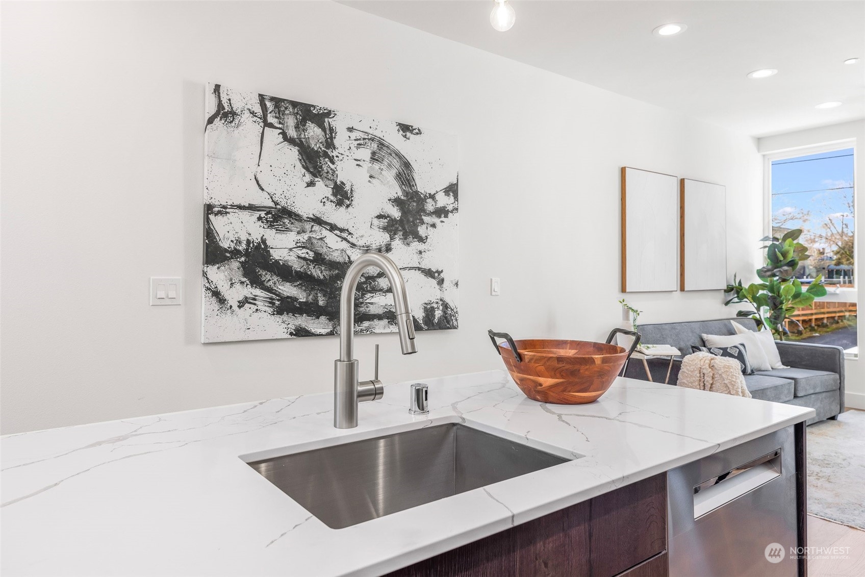 2209 B 42nd Avenue SW