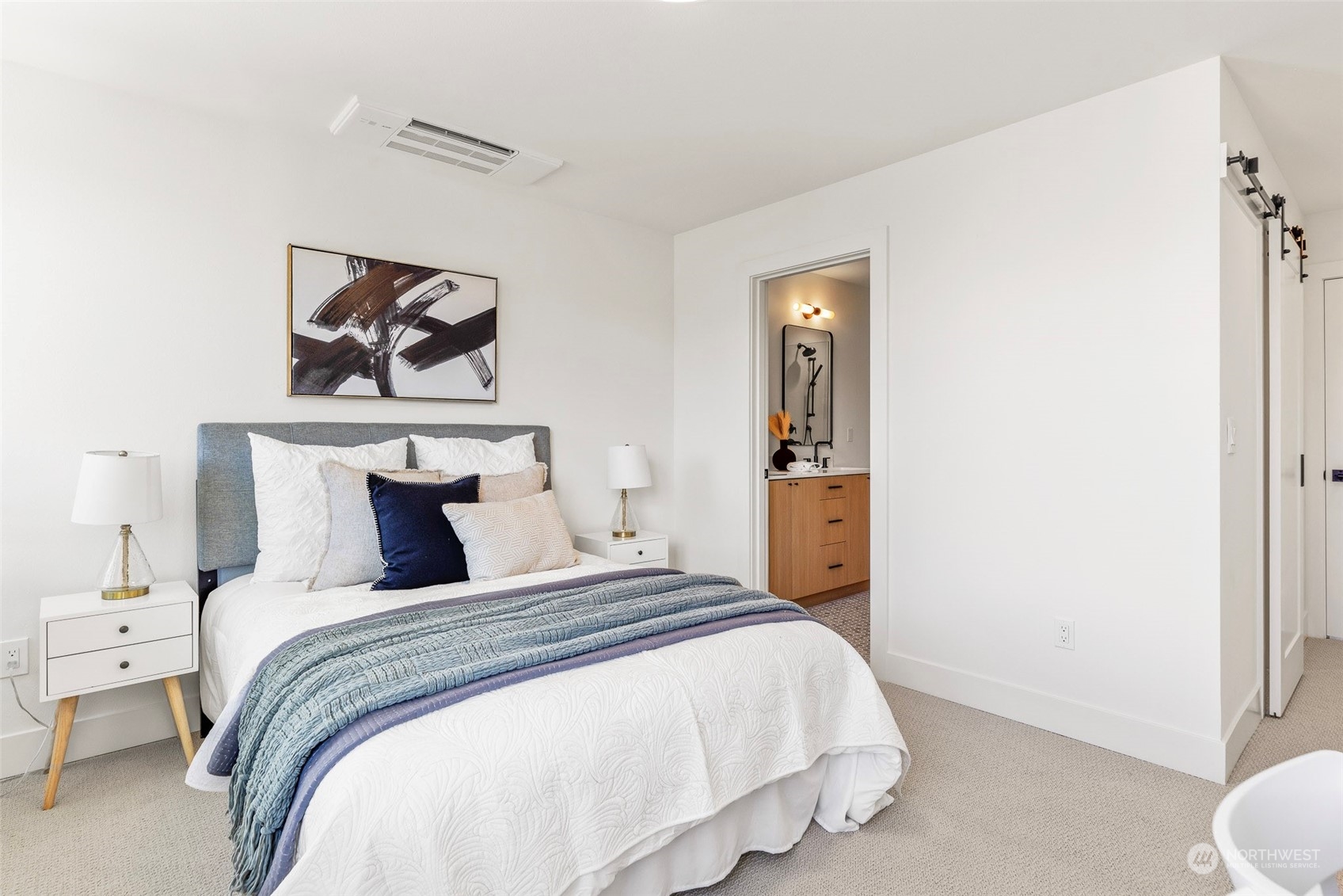 2209 B 42nd Avenue SW